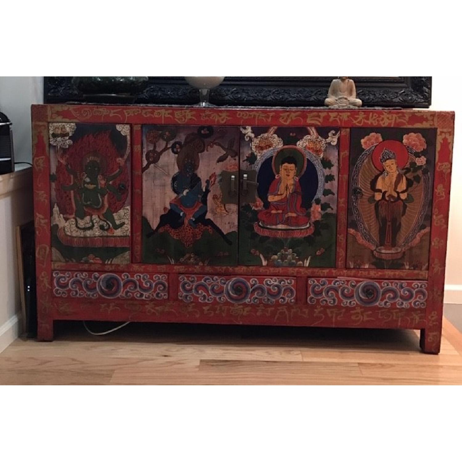 Chinese Storage AptDeco