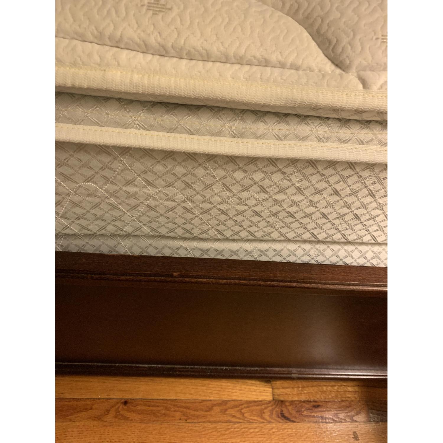 Macy's King Size Bed Frame - image-2