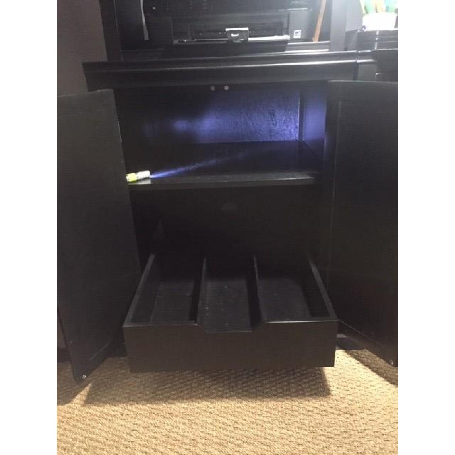 Pottery Barn Logan Desk. - image-7