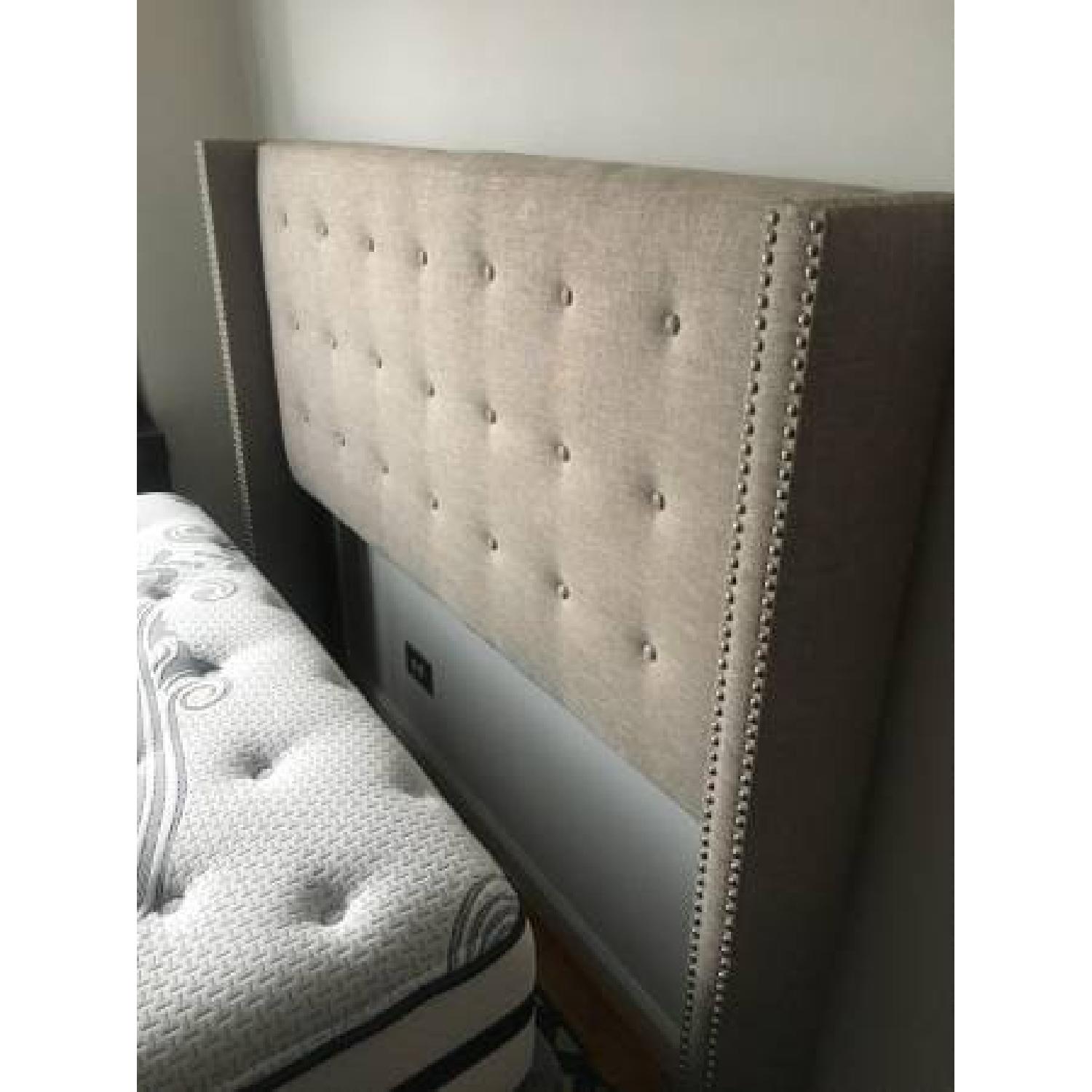 William Arlo Edmund Upholstered Queen Wingback Headboard - image-4