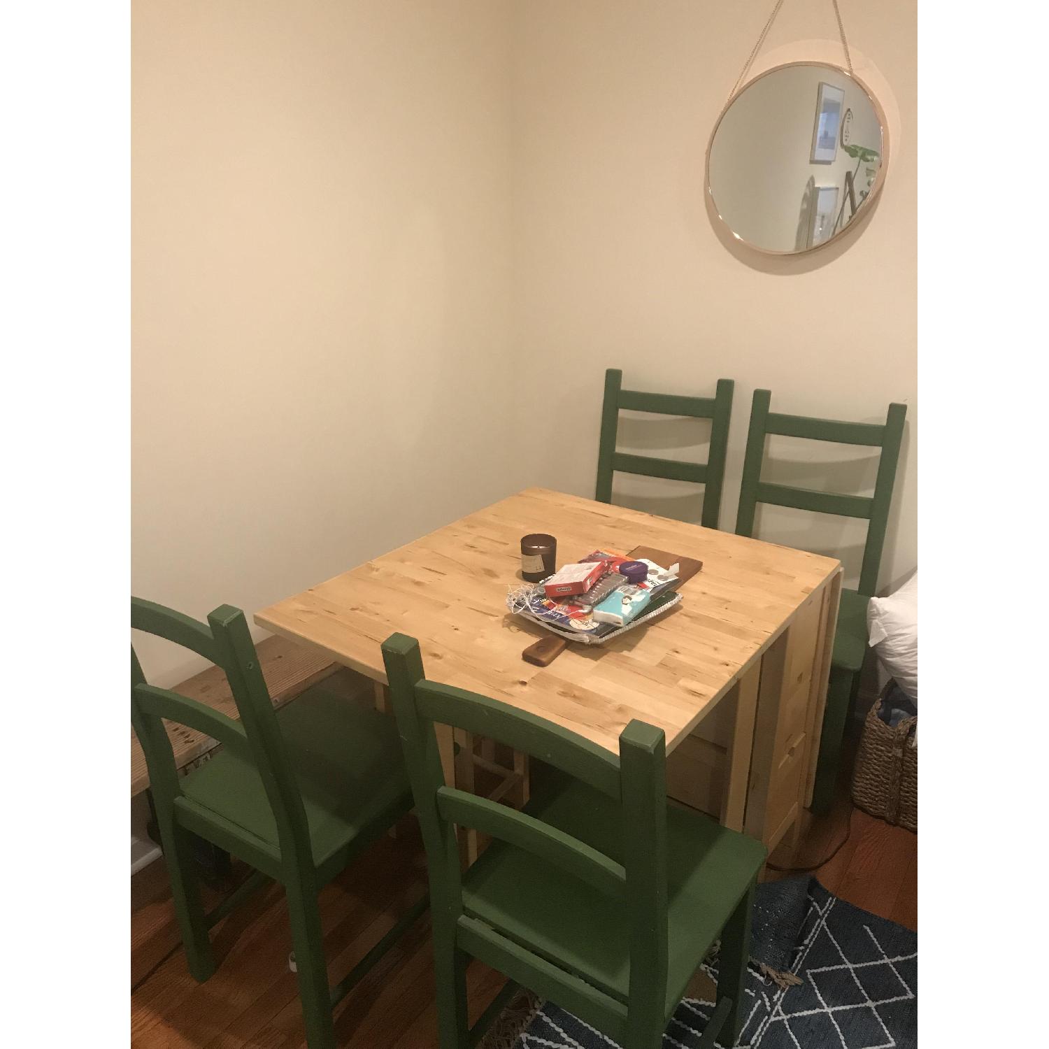 Expandable Table w/ 4 Matching Chairs - AptDeco