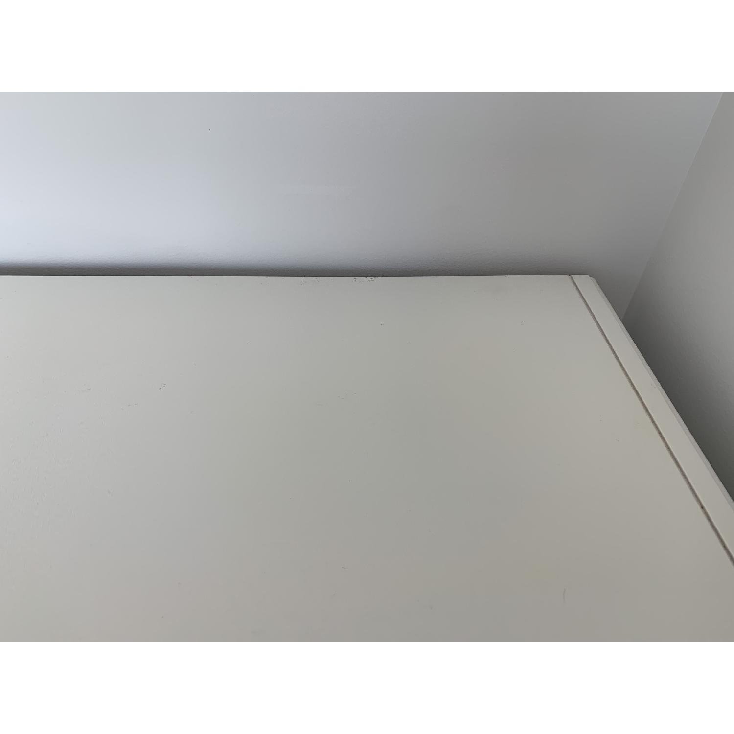 Vaughan Bassett 8 Drawer White Dresser - image-9