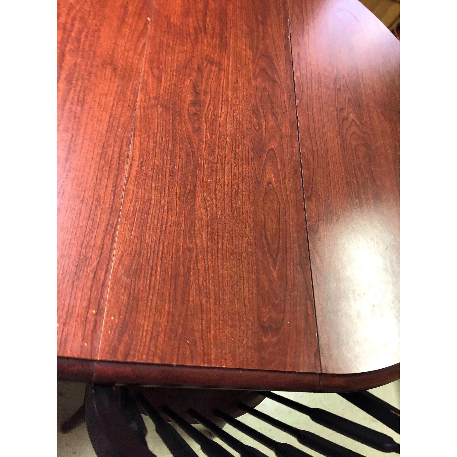 Extendable Round Dining Table w/ 4 Chairs - image-4