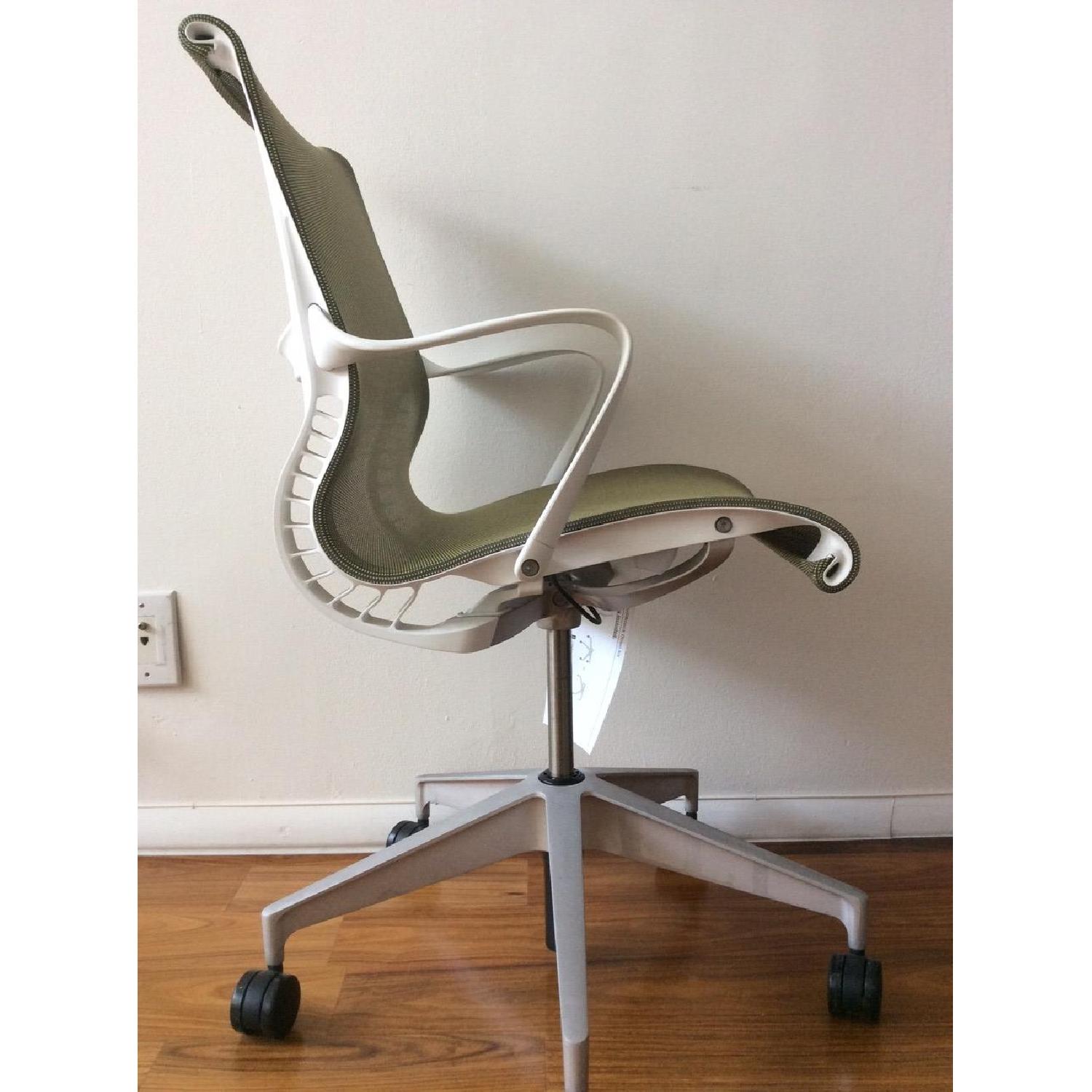 Herman Miller Setu Chair - image-2