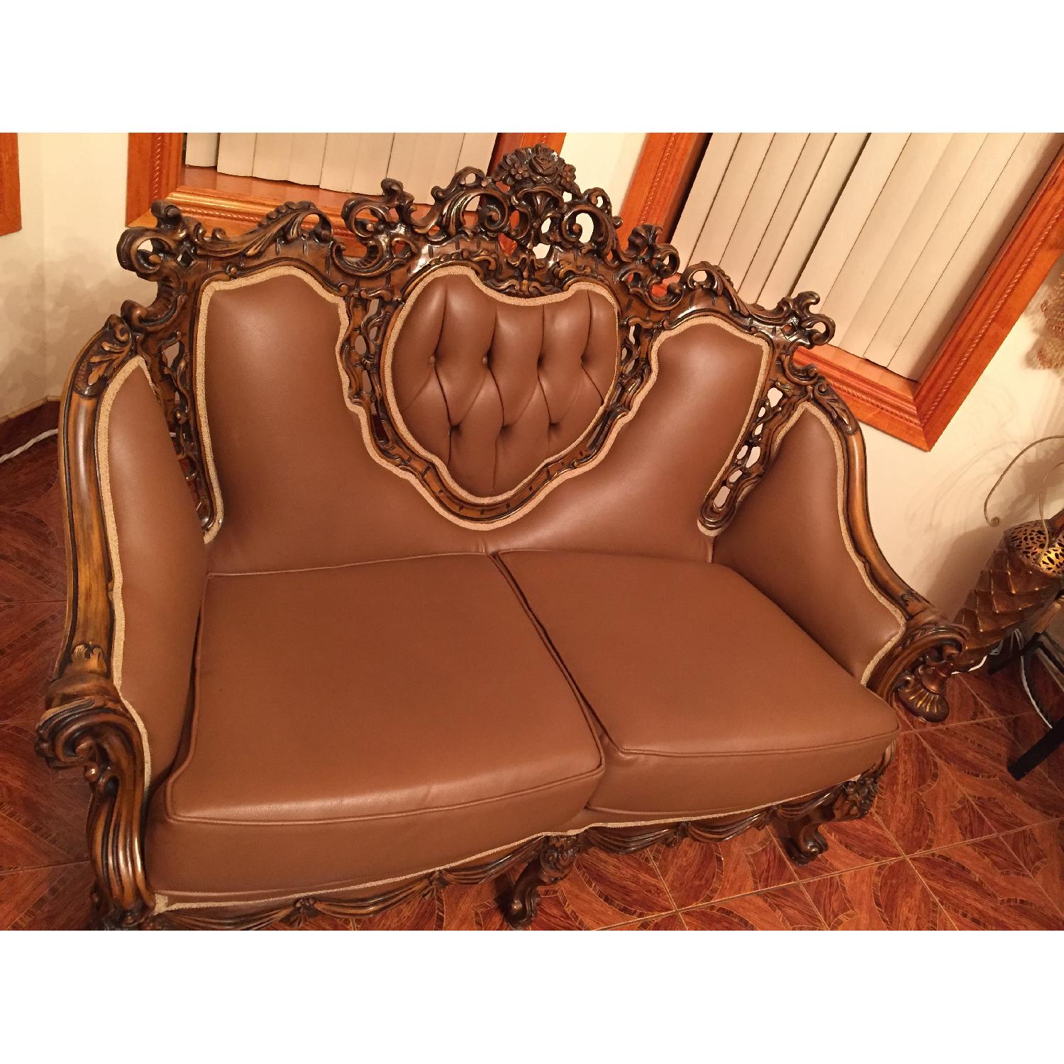 Traditional Italian Leather 3 Seater Sofa + Loveseat + Armchair + Coffee Table + End Table - image-4