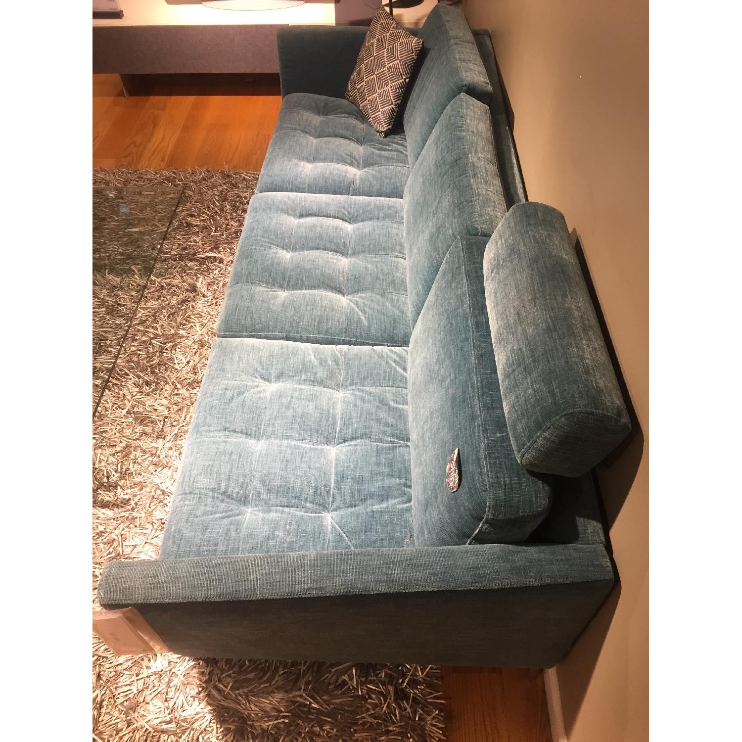 BoConcept Oasaka Sofa in Turquoise Napoli - image-5