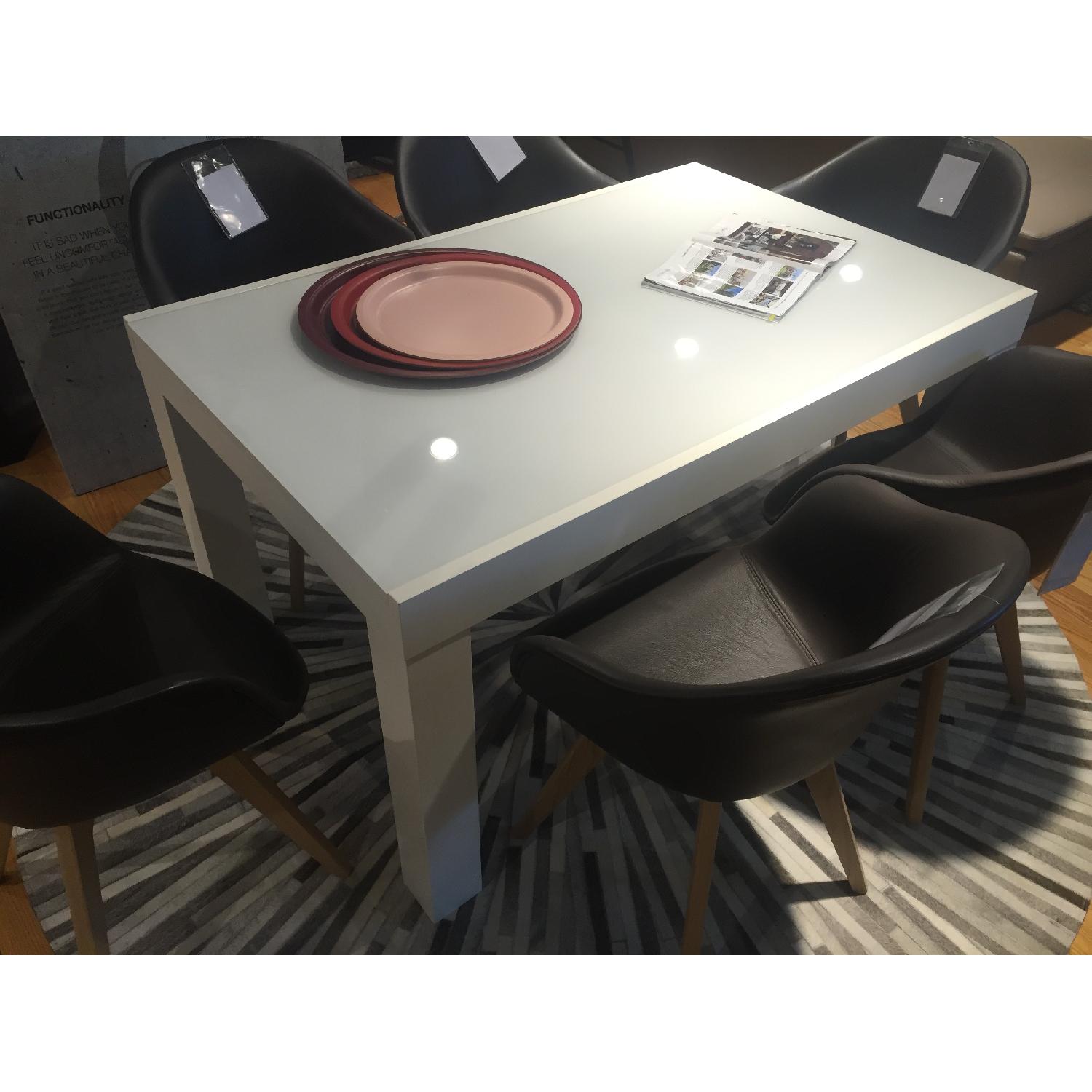 BoConcept Essen Dining Table - AptDeco
