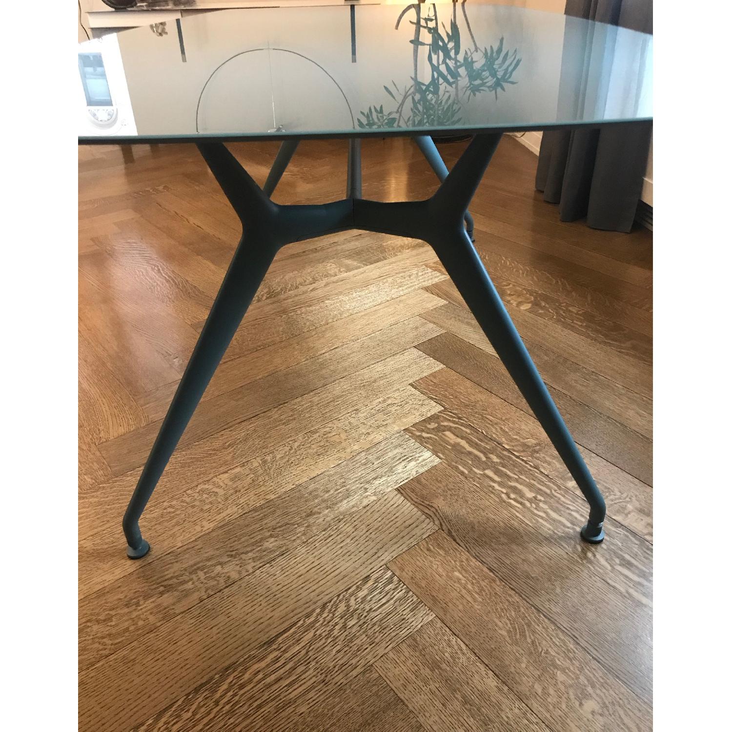 Rimadesio Manta Dining Table - image-10