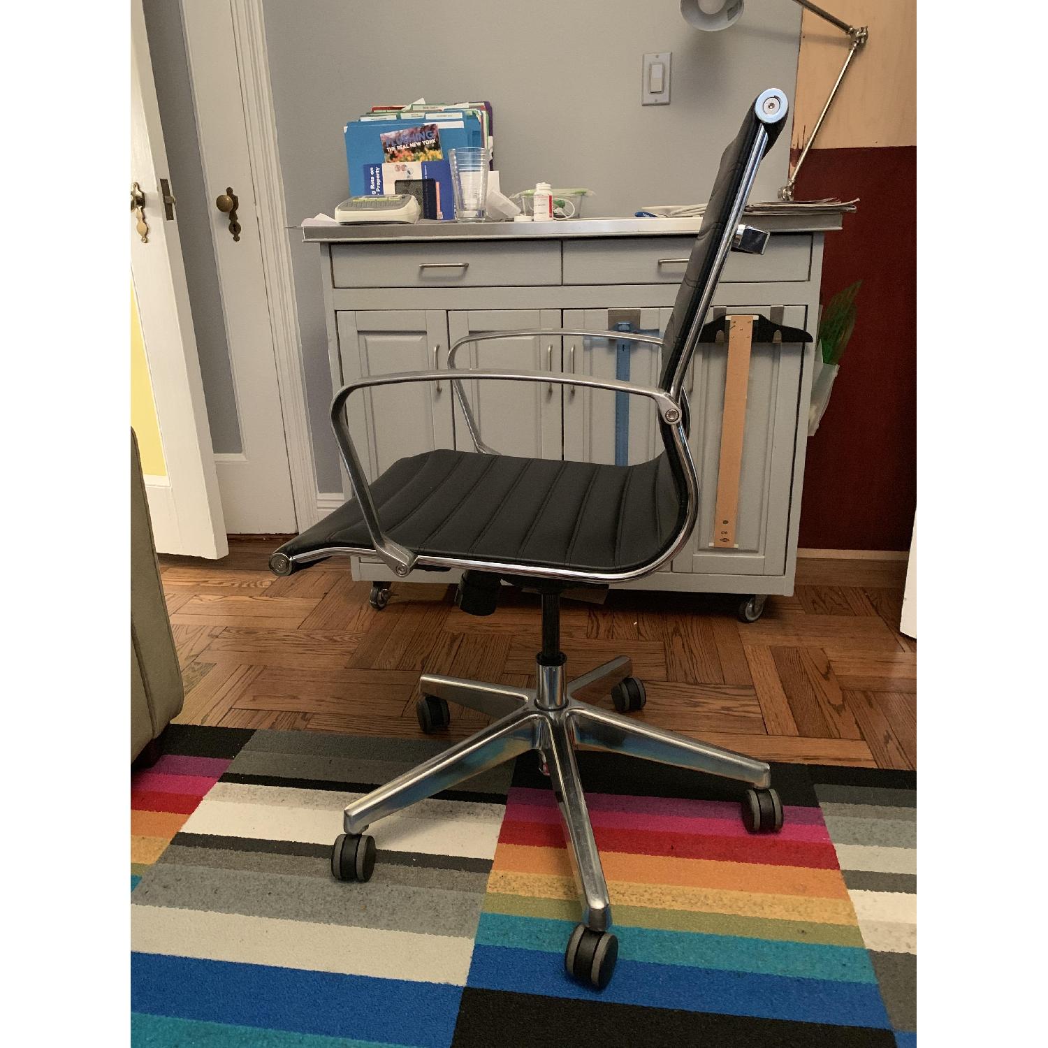 Office/Conference Chair w/ Wheels - image-3