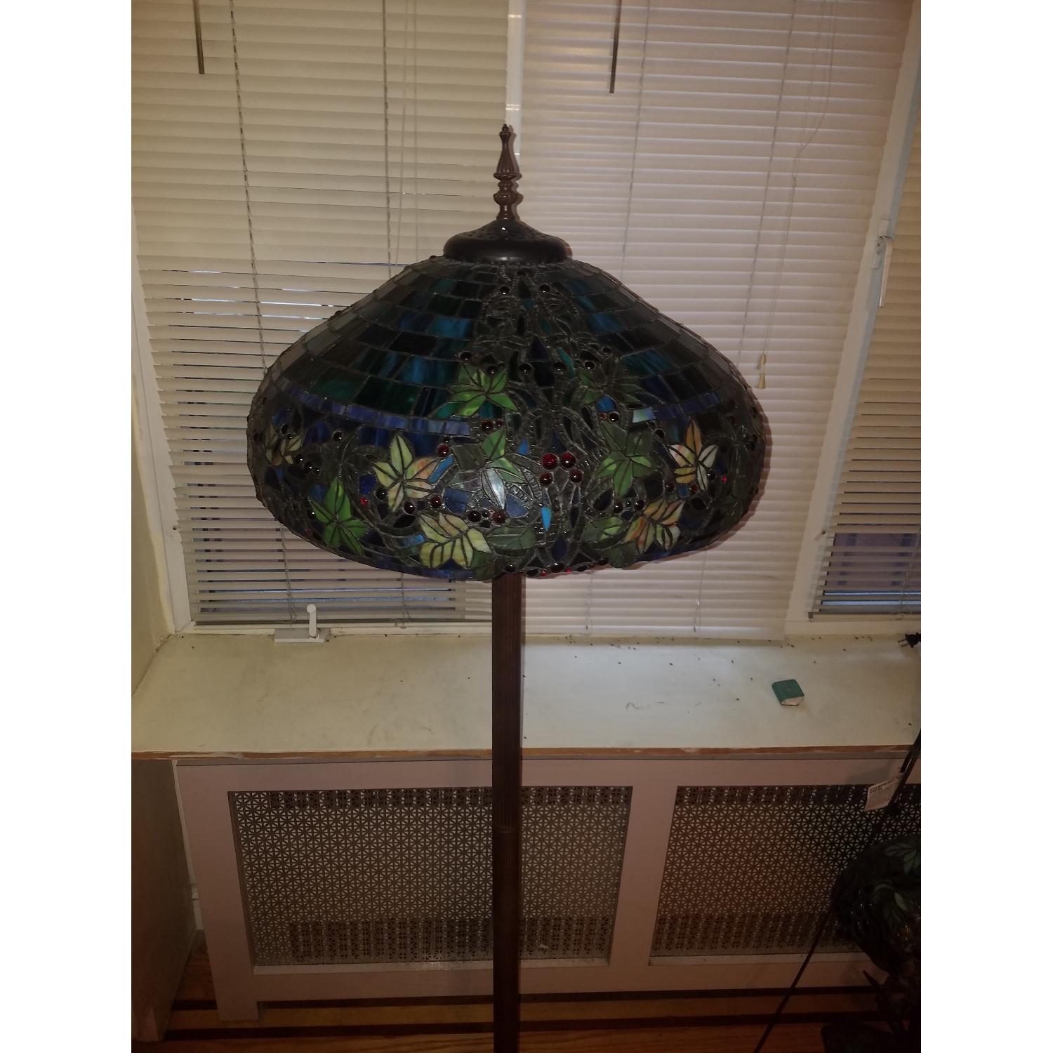 Tiffany Lamp - image-2