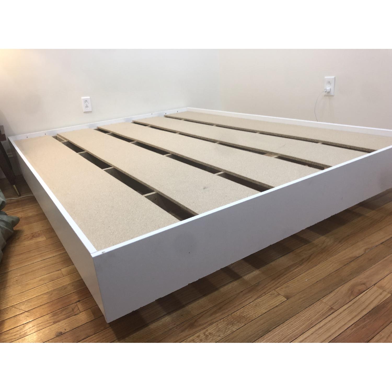 Nexera White Queen Platform Bed For Sale On Aptdeco