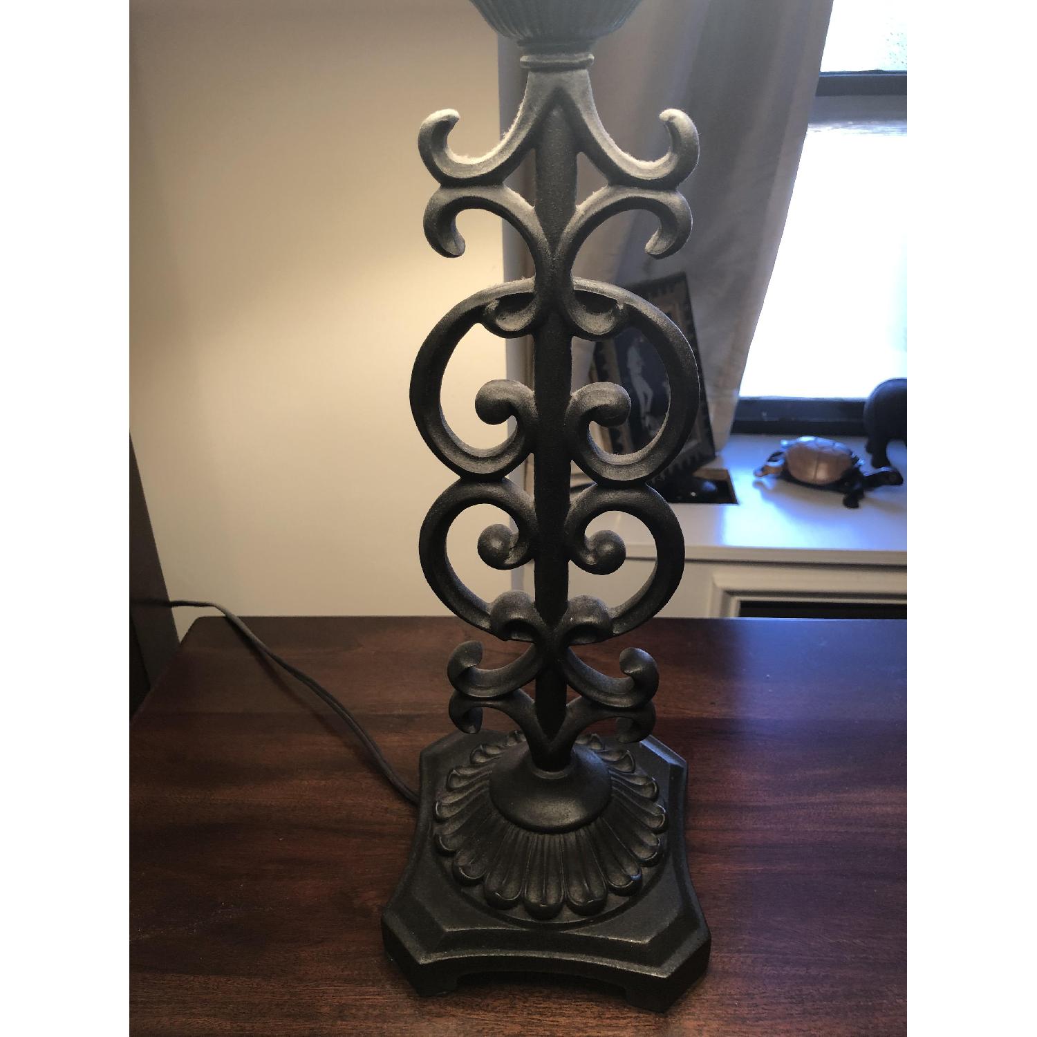 Raymour Flanigan Table Table Lamps W Shade Aptdeco