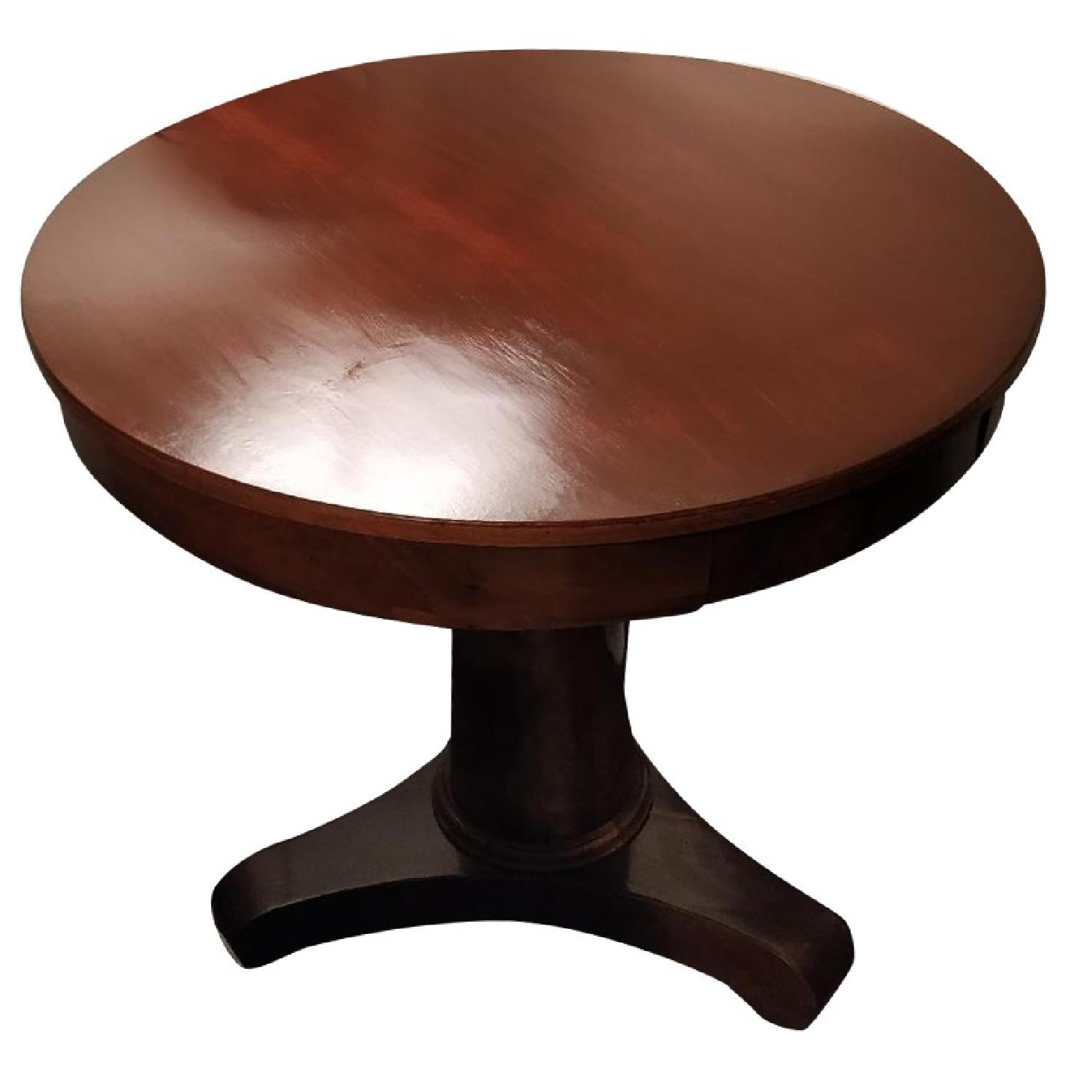Solid Round Table - image-0
