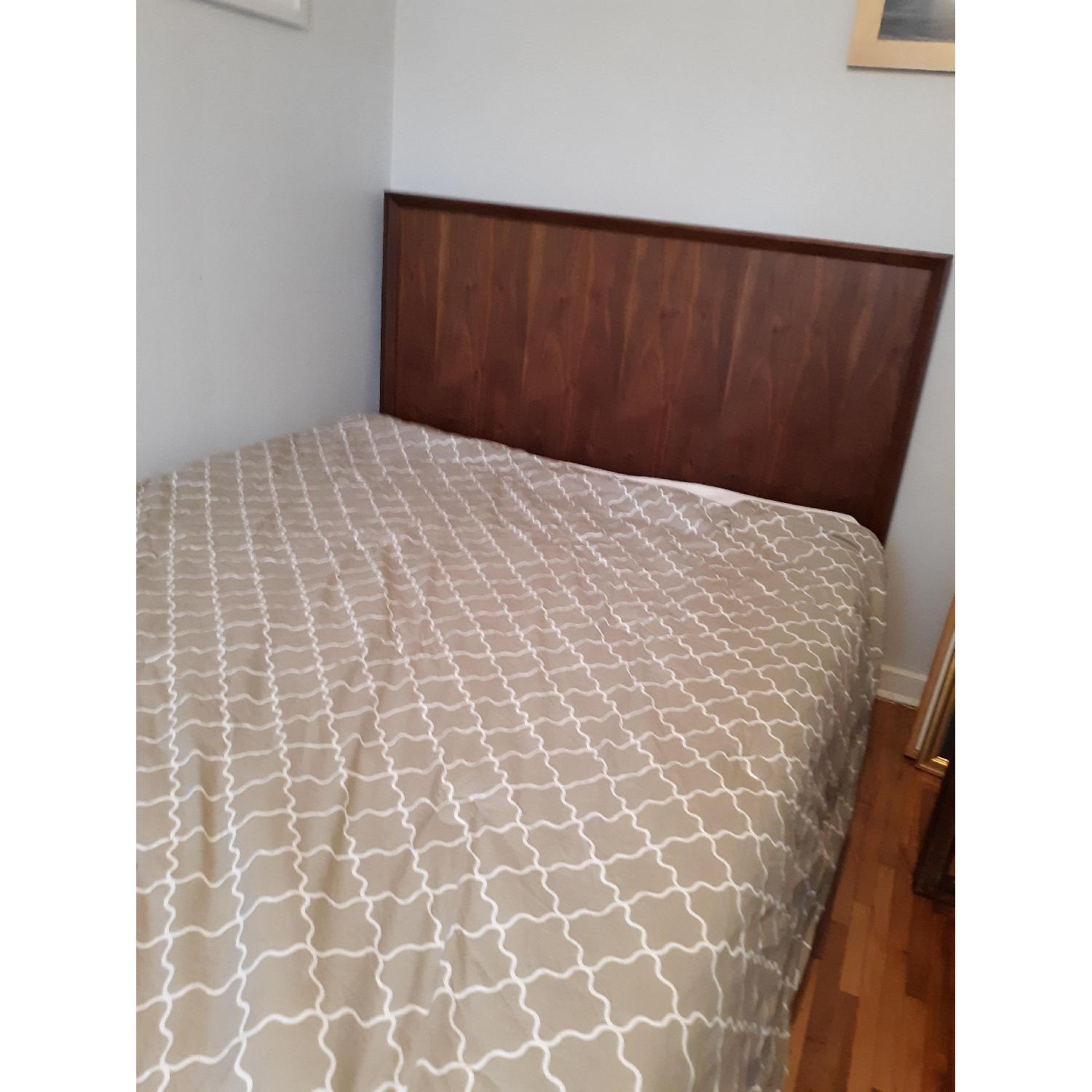 Mid-Century Style Rainier Queen Panel Bed - image-1