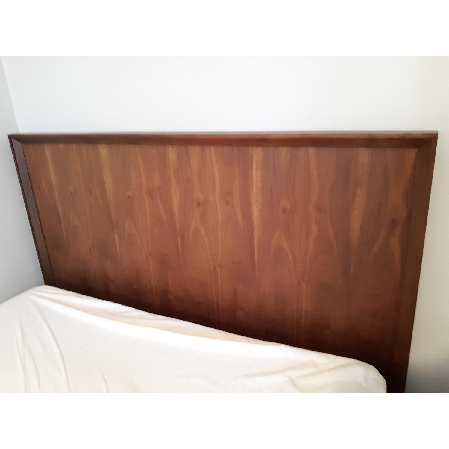 Mid-Century Style Rainier Queen Panel Bed - image-5