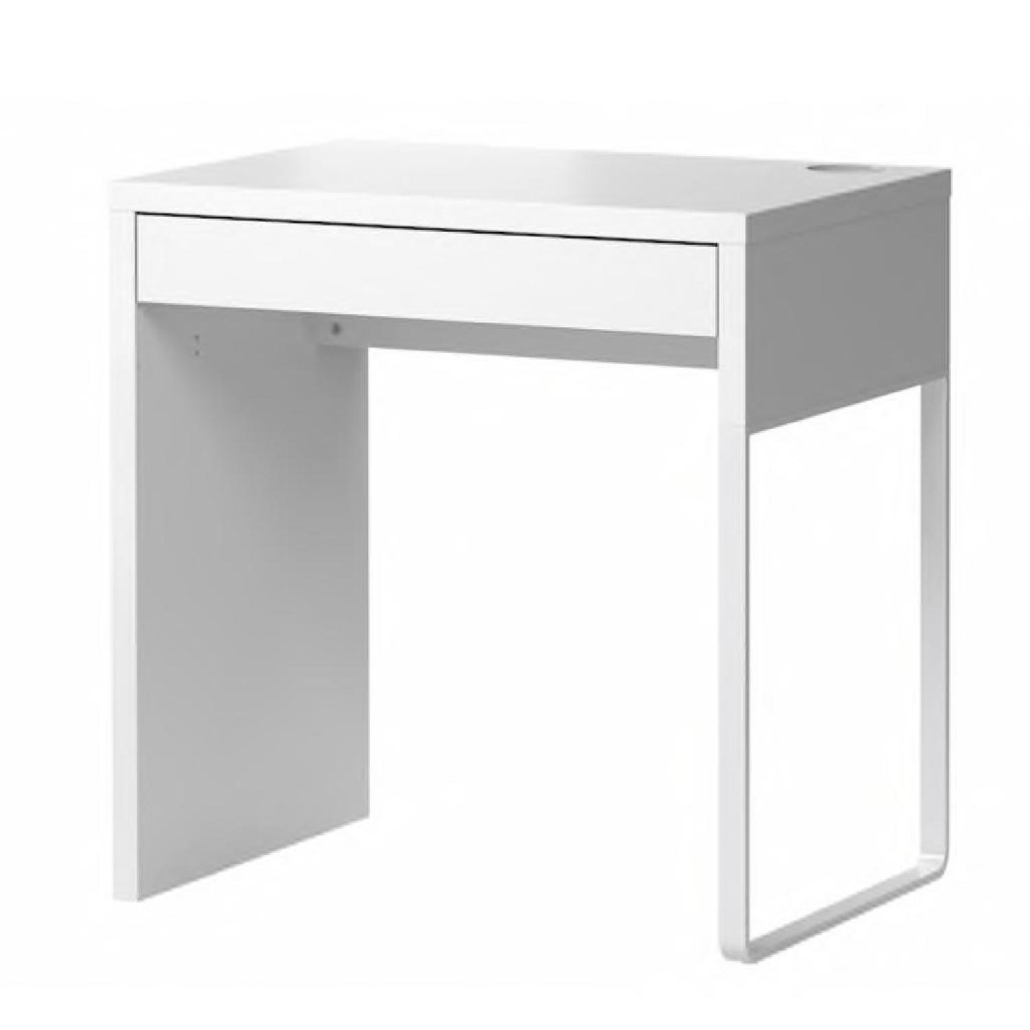 Ikea Micke Desk in White - AptDeco