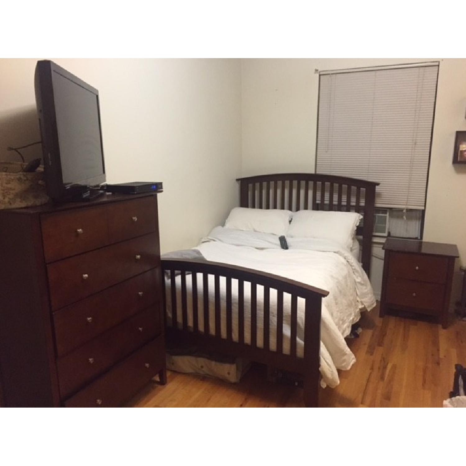 Bob's Tribeca Bedroom Set - image-2