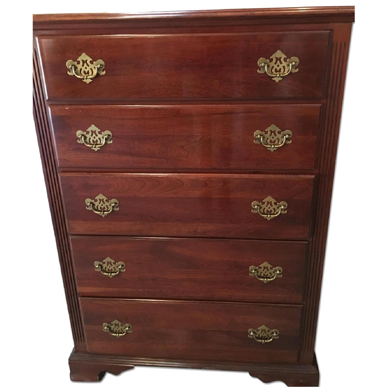 Knob Creek Solid Cherry Wood Bedroom Set - image-10