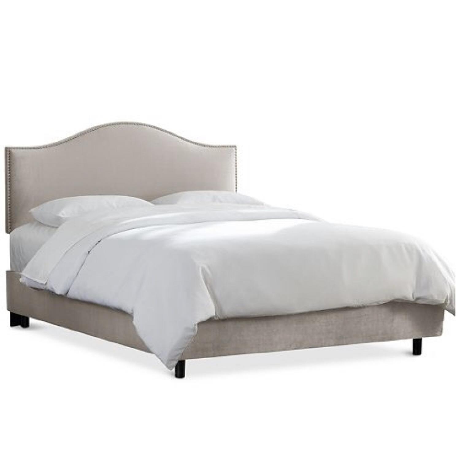 Macy's Carriage & Co. Jameson Queen Nail Button Bed - image-0