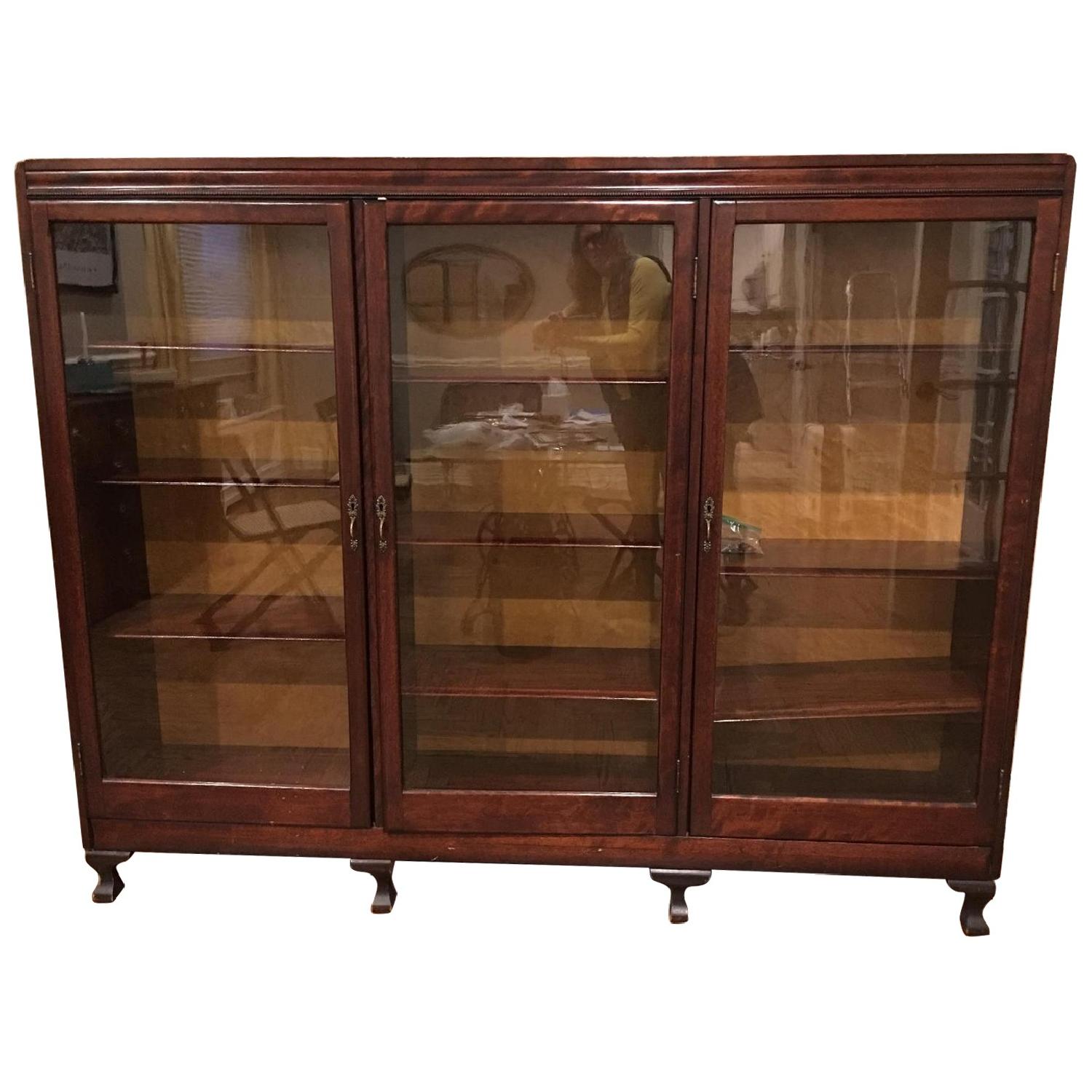 Antique Mahogany Glass-Front Bookcase/Cabinet - image-0