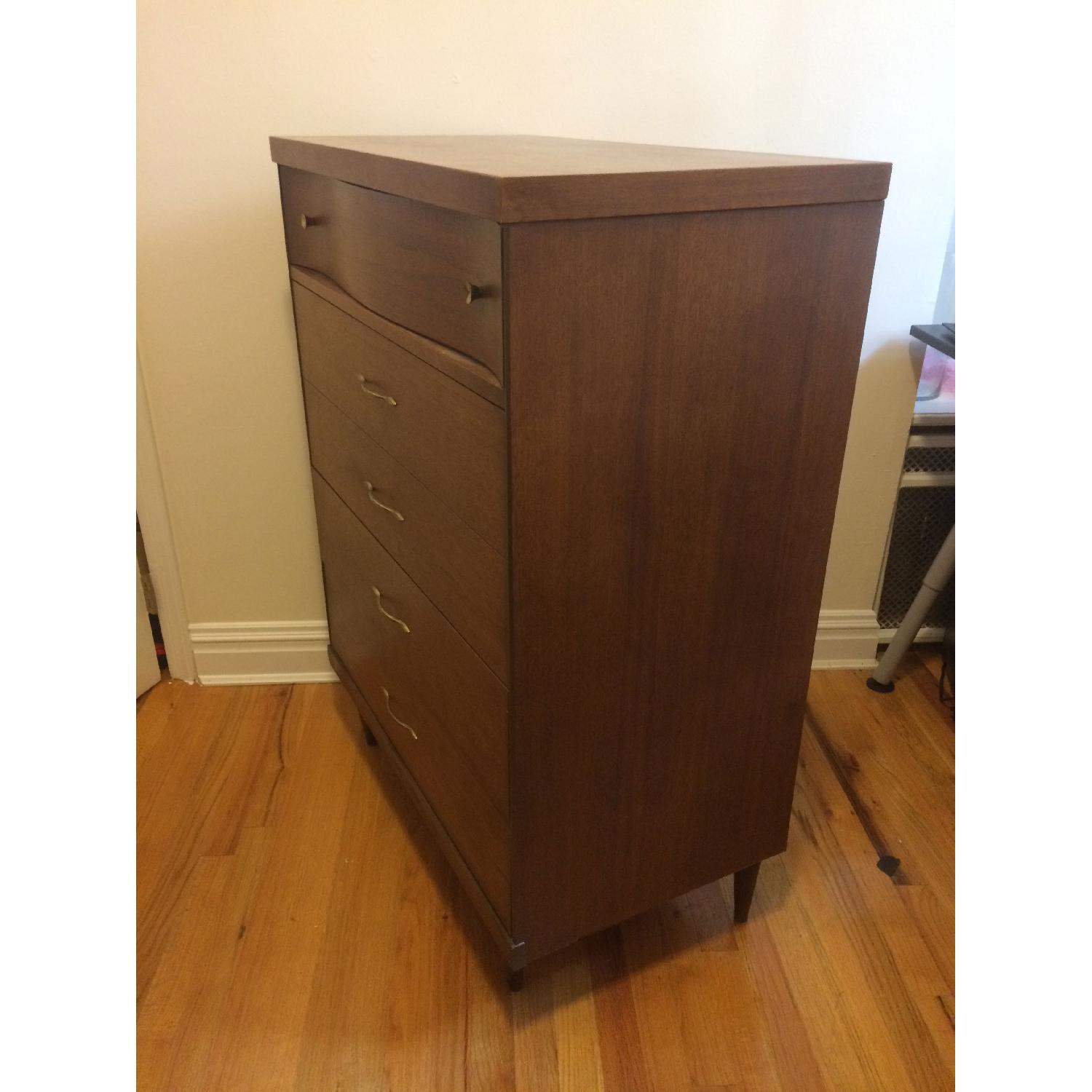 Bassett Vintage Bedroom Dresser - image-1