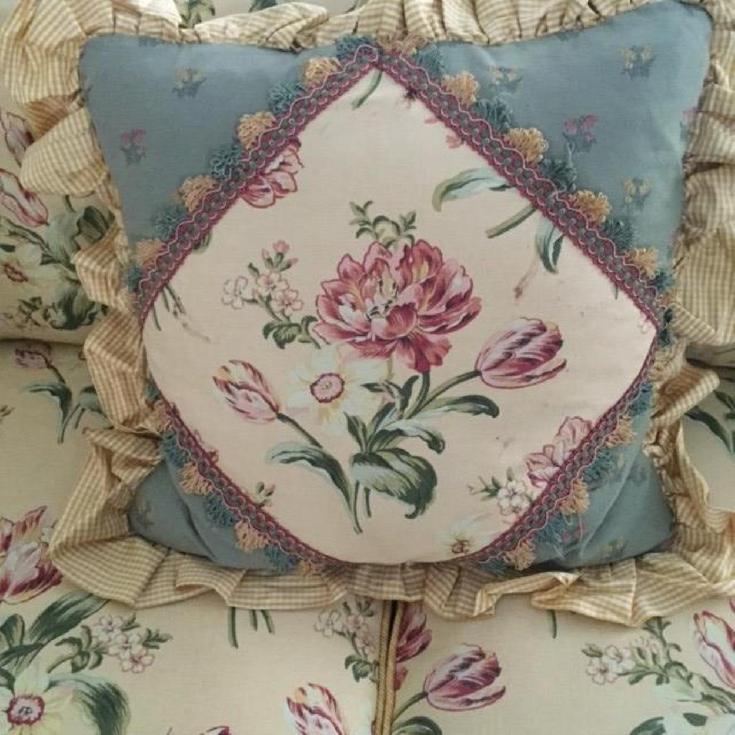 Calico Corners Brandywine Loveseat - image-5