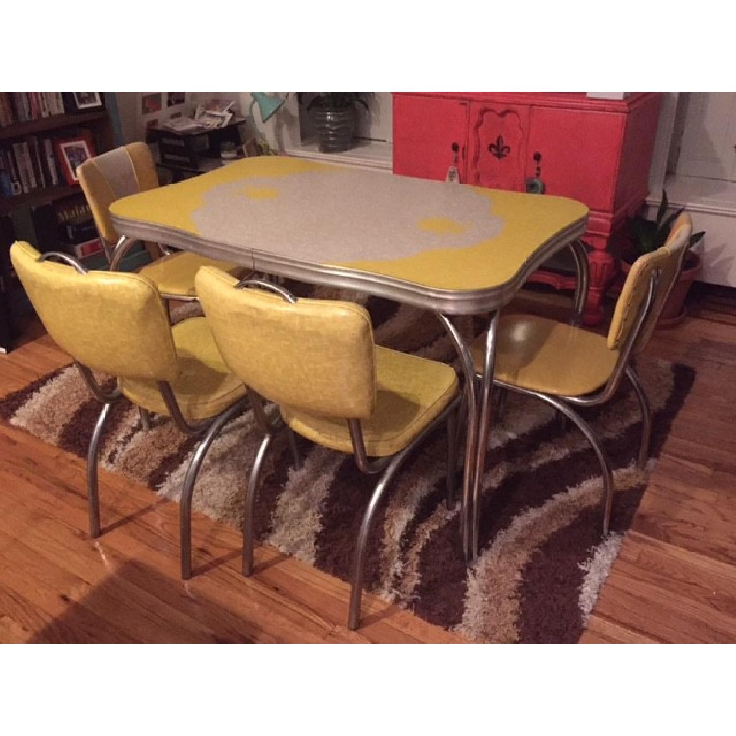 Vintage Mid Century Formica Table w/ 4 Chairs - image-5