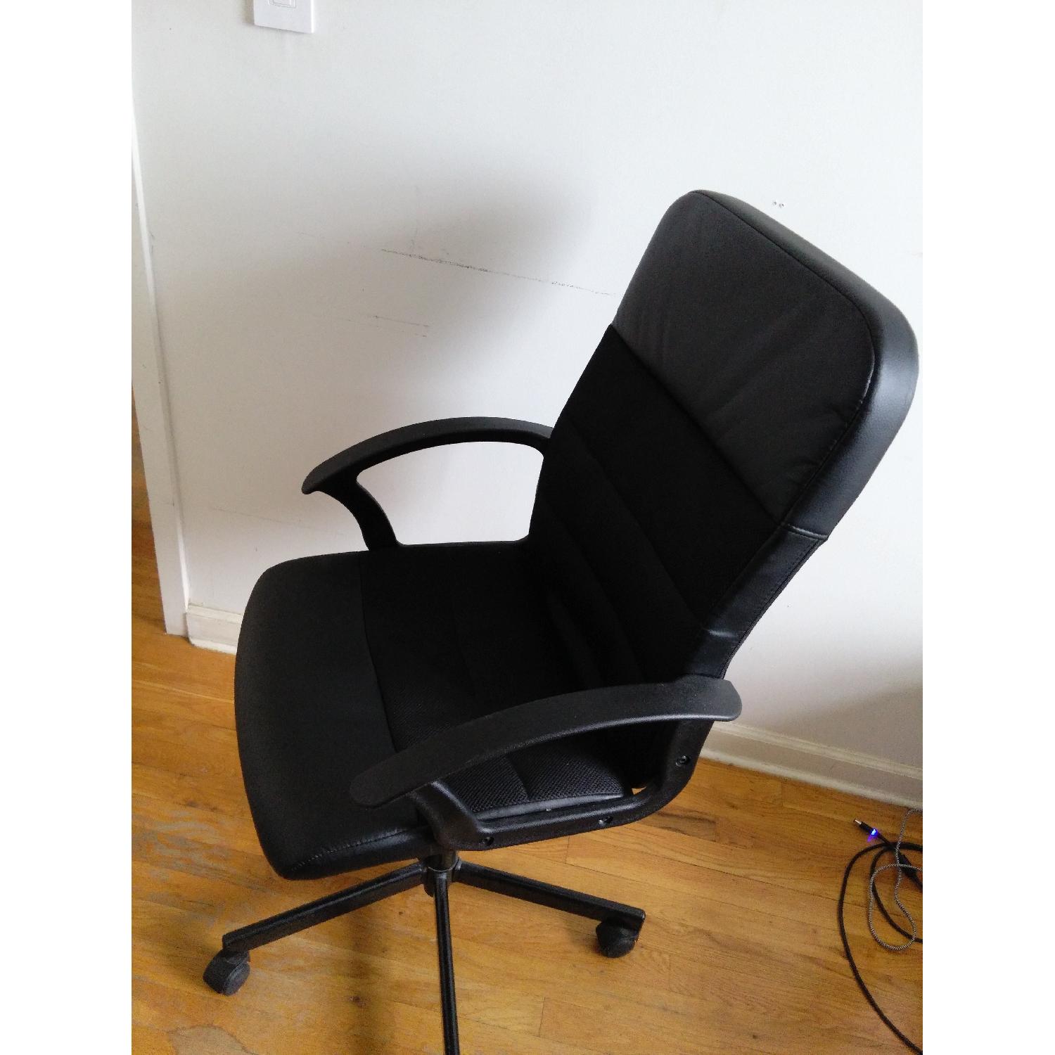 Ikea Renberget Black Office Chair AptDeco