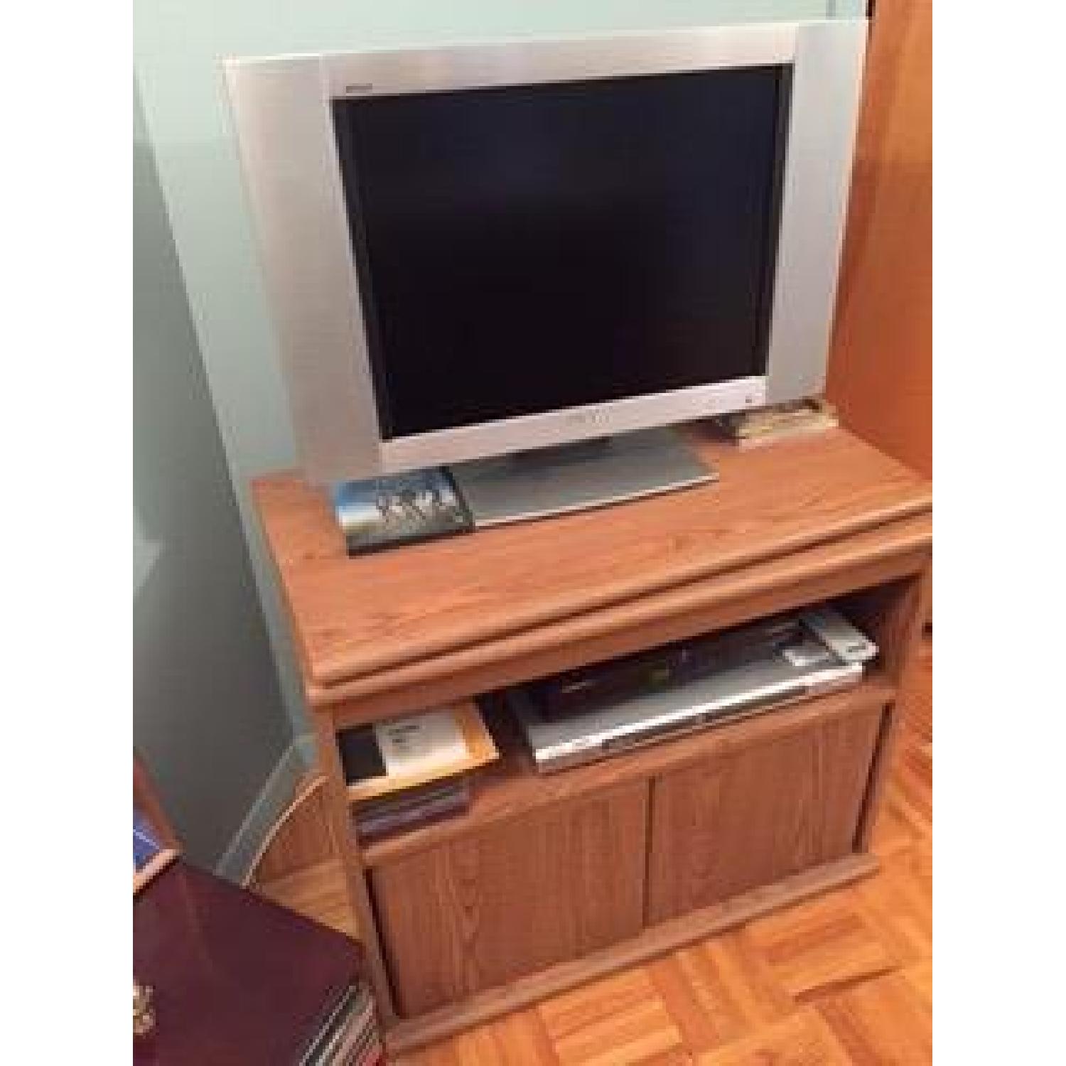Seaman's TV/VCR Cart w/ Swivel Top - image-1