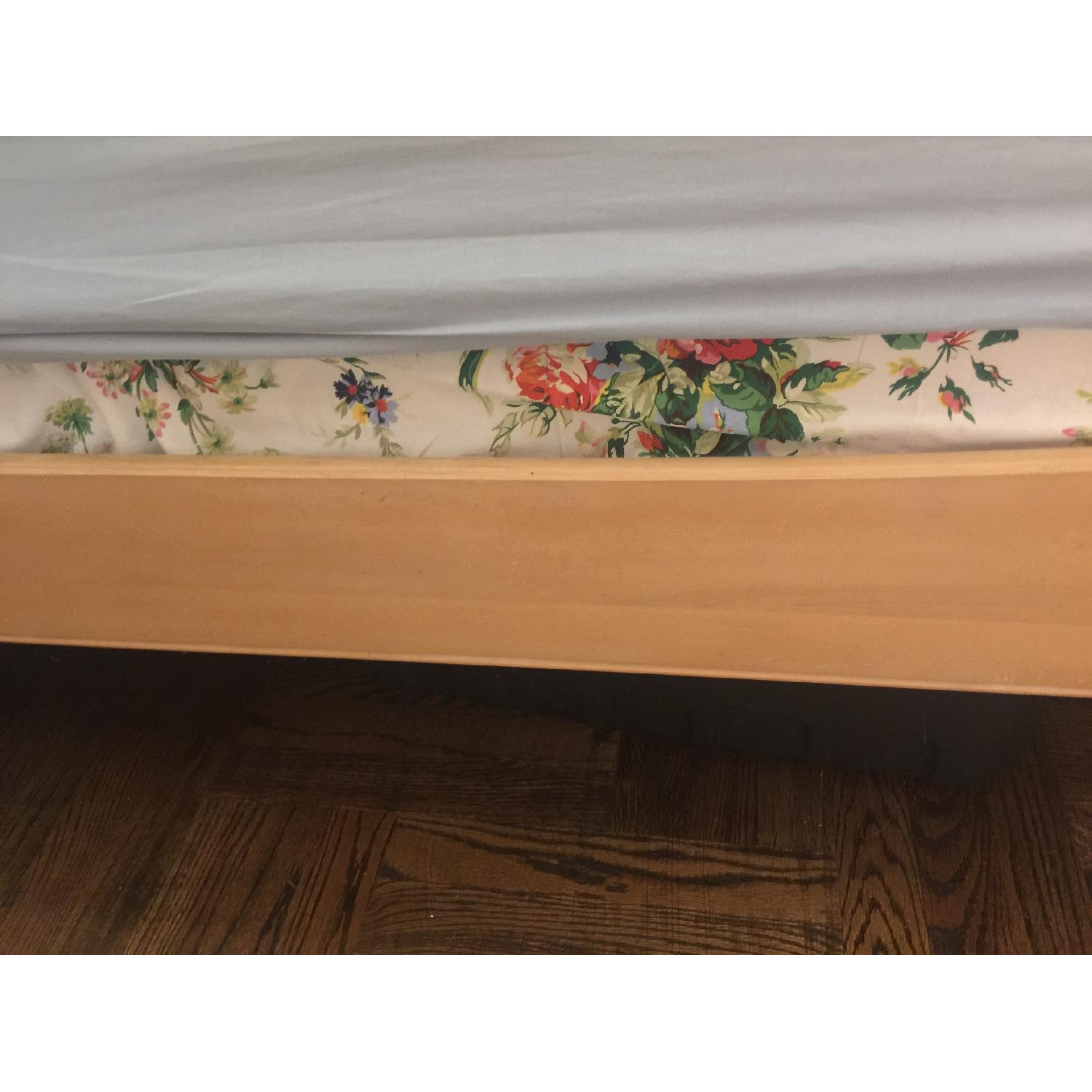 Ethan Allen French Country Queen Sleigh Bed Frame - image-4