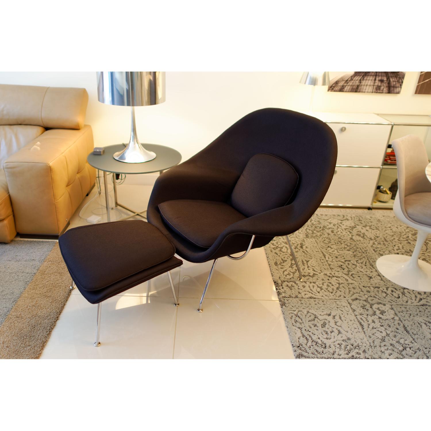 Knoll Saarinen Womb Chair and Ottoman - image-5
