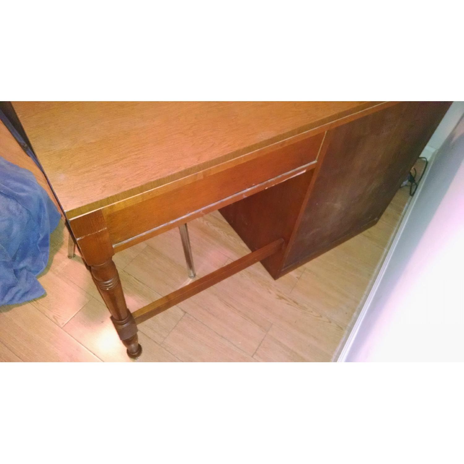 Vermont of Winooski Solid Rock Maple Desk - image-3