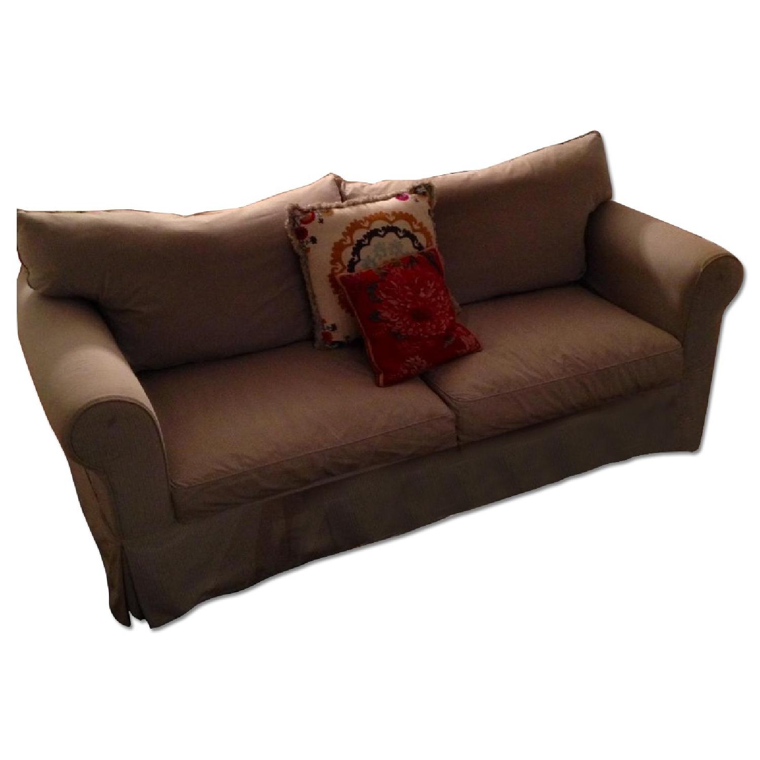 Jennifer Convertibles Shabby Chic Sleeper Couch AptDeco