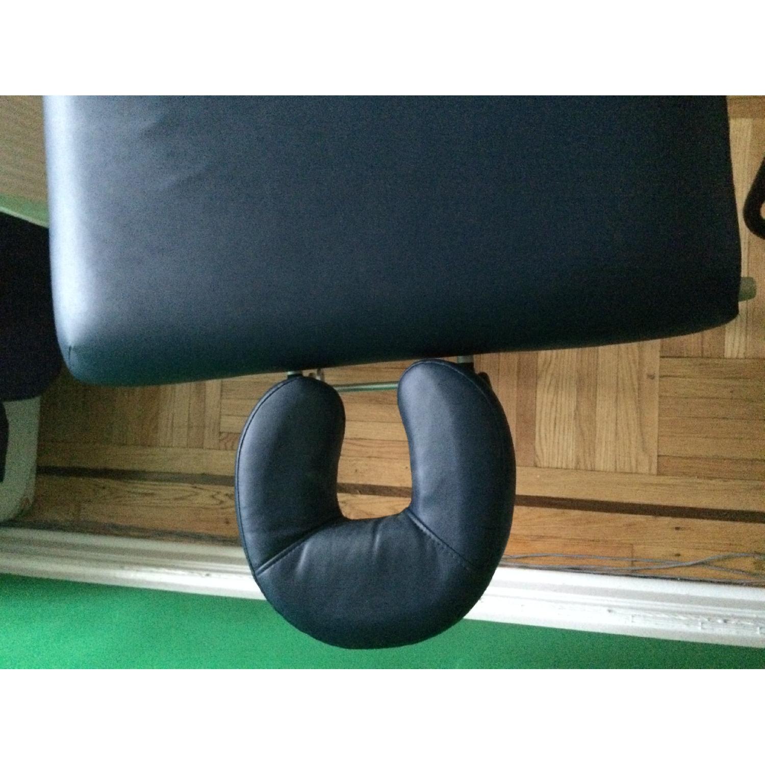 EarthGear Pinnacle Massage Table - image-2