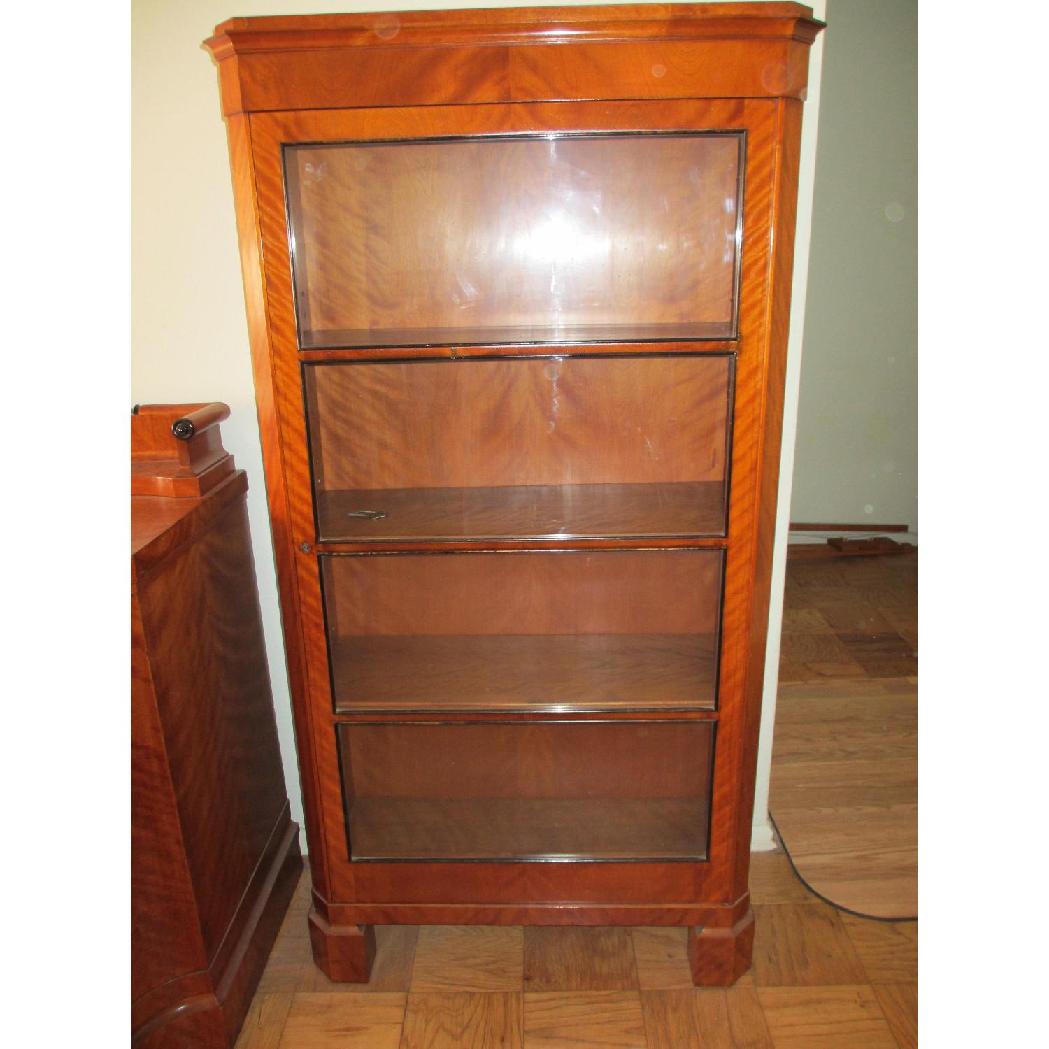Otto Schubert - Dresden 1920'S German Tiger Maple China Cabinet - image-1