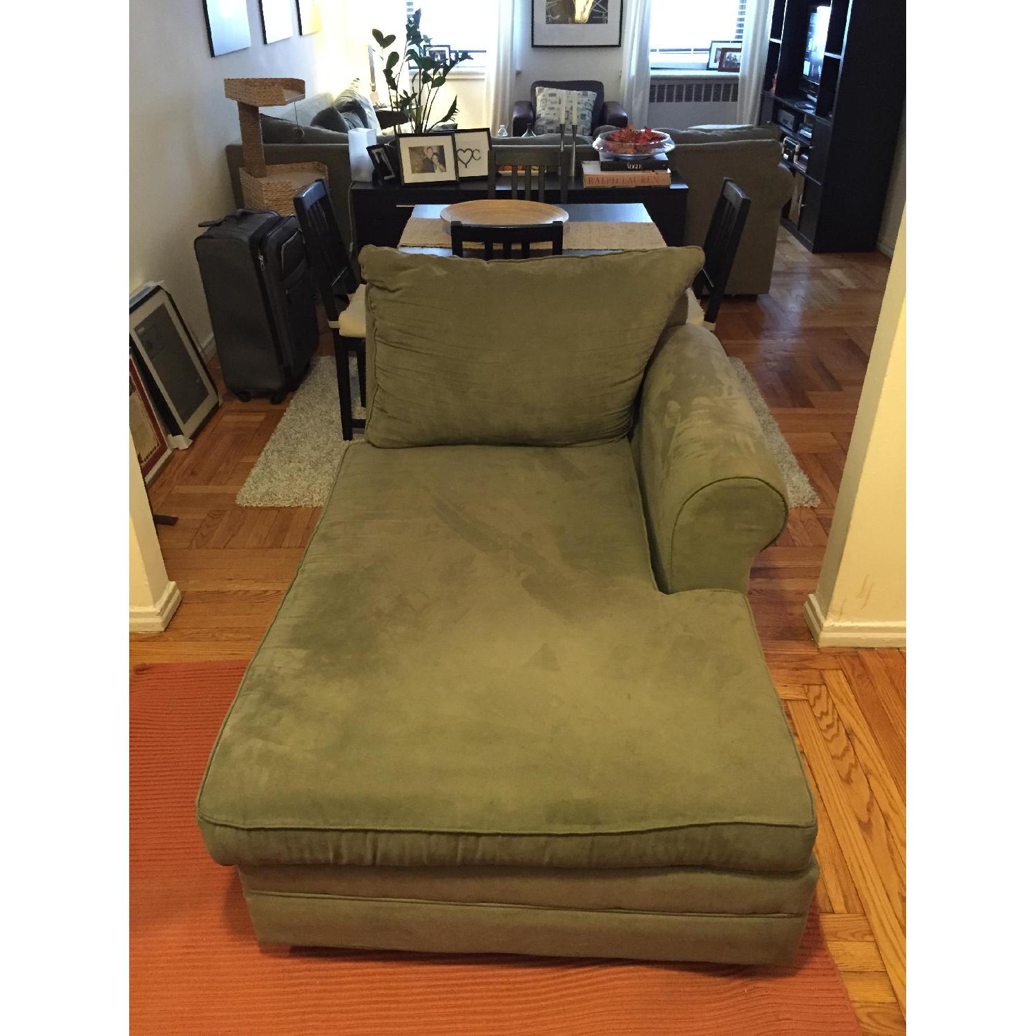 Bob's Furniture Chaise Lounge Section of a Sectional Sofa - image-1