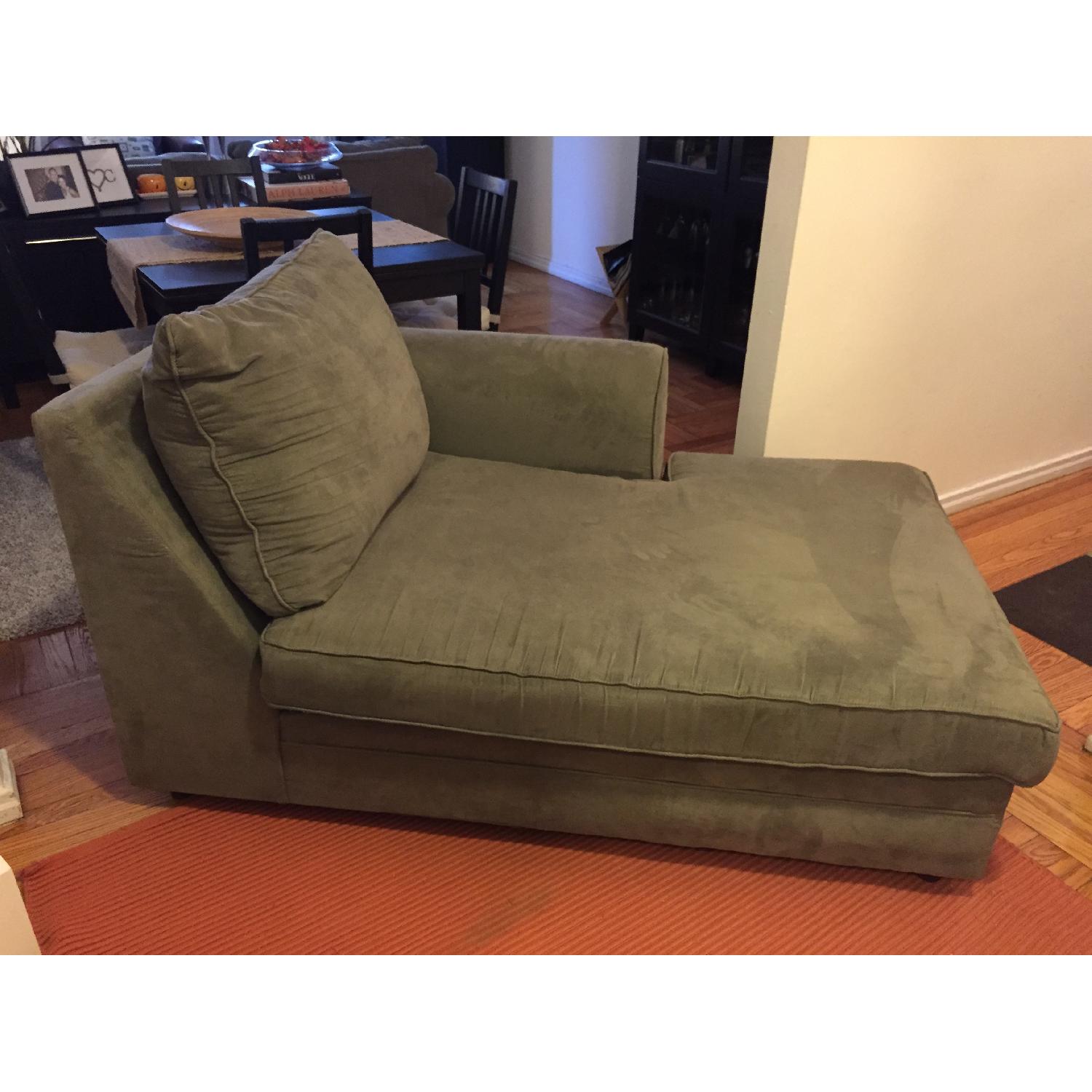 Bob's Furniture Chaise Lounge Section of a Sectional Sofa - image-3