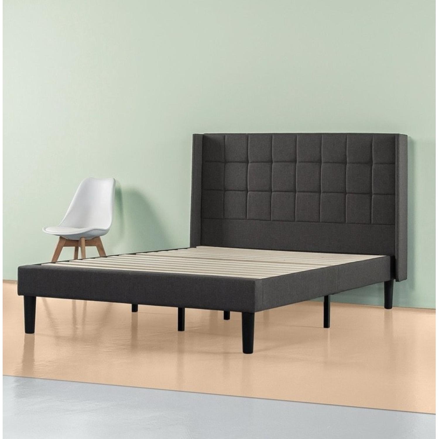 Upholstered Linen Dark Blue Metal Frame Twin Platform Bed with Tufted Square  Stitched Headboard and Wood Slats ZQ-W87637732 - The Home Depot, image size:1500x1500