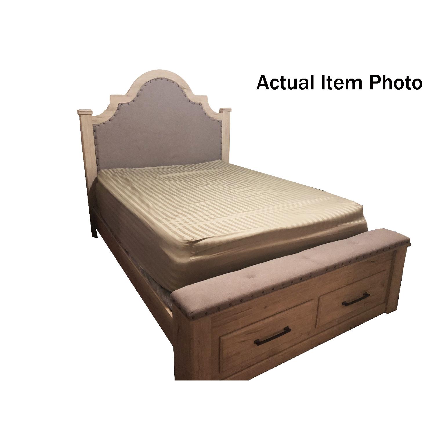 Ashley Annilynn Queen Size Storage Bed - image-3