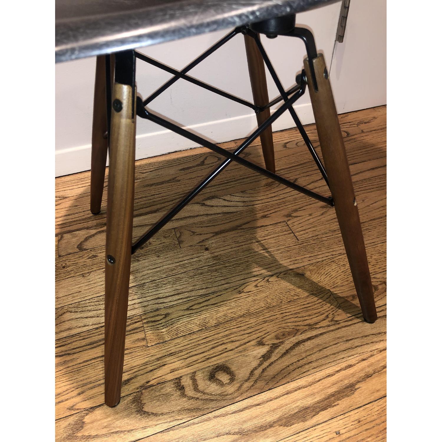 Herman Miller Eames Molded Fiberglass Side Chairs - image-4