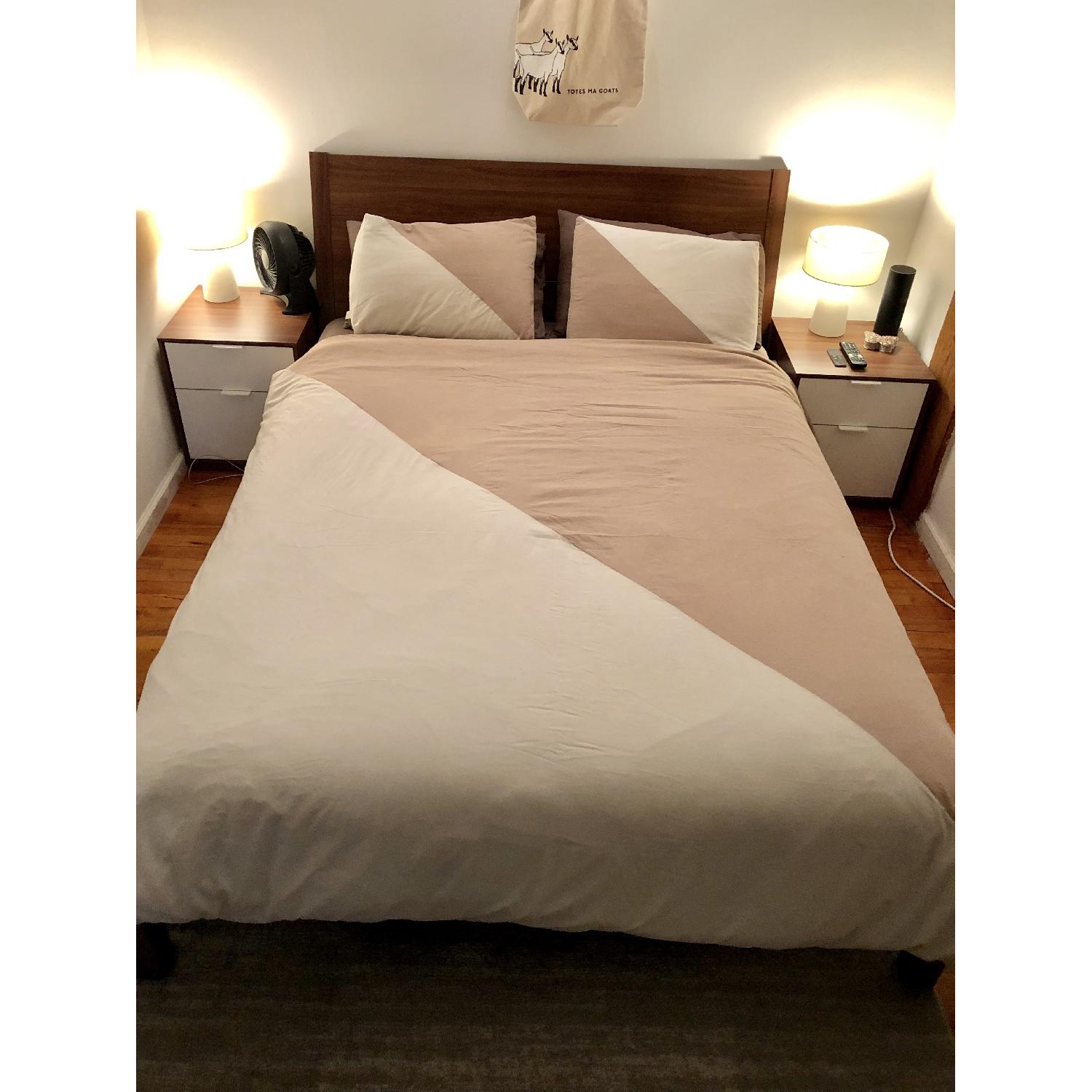 Crate & Barrel Fabric Table Lamp - image-5