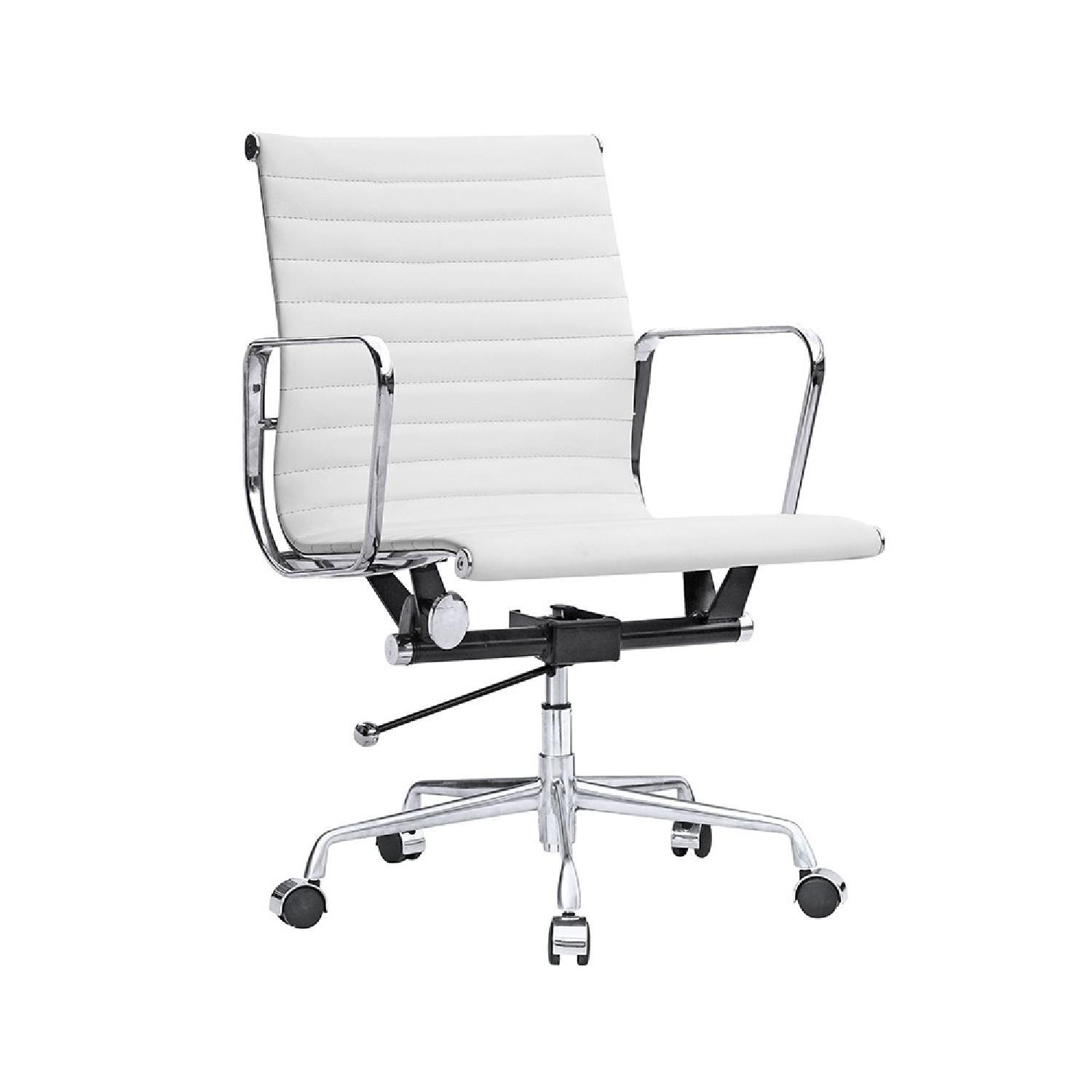 Manhattan Home Design Eames Ribbed Management Chair Replica - image-3