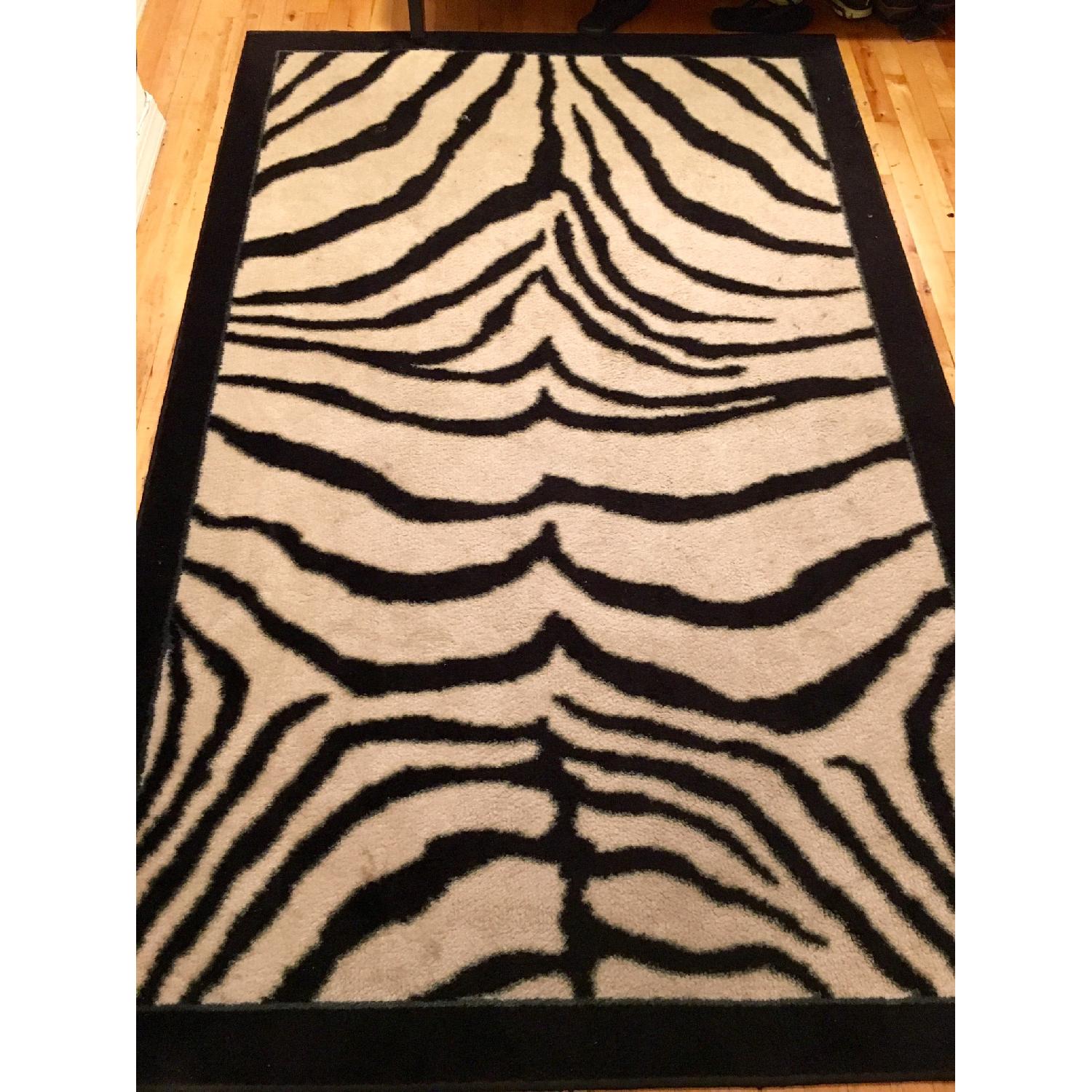 Coaster Fine Furniture Conteporary Rug in Black Animal Print Zebra Stripes - image-3
