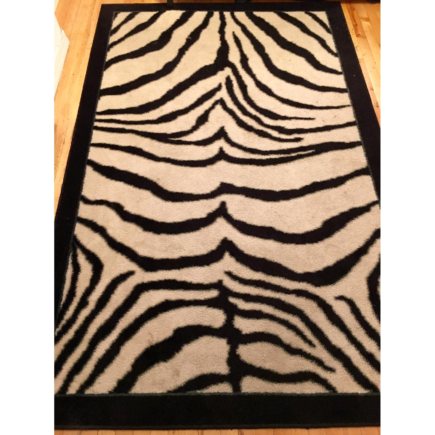 Coaster Fine Furniture Conteporary Rug in Black Animal Print Zebra Stripes - image-4