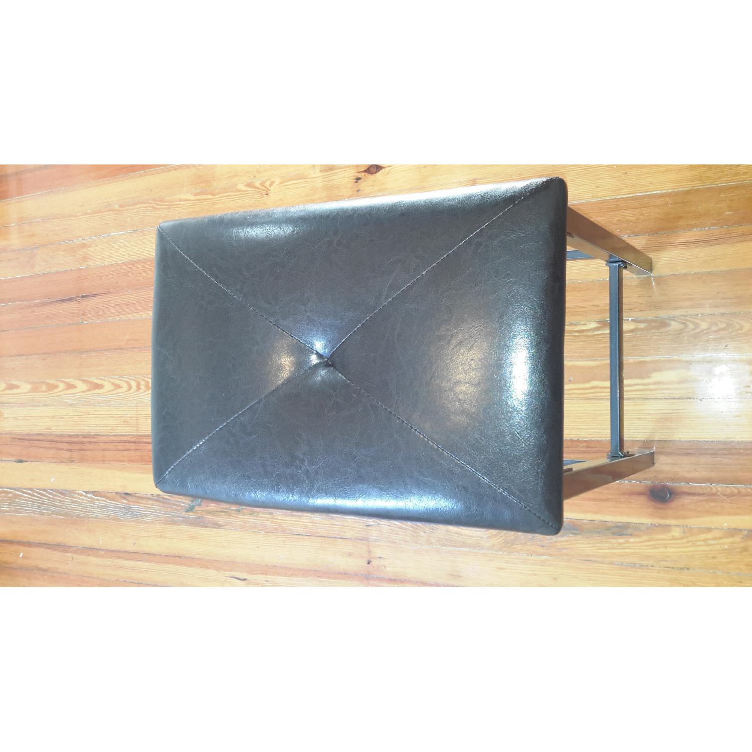 Istikbal Furniture Cultured Marble Dining Room Table w/ 2 Stools - image-7