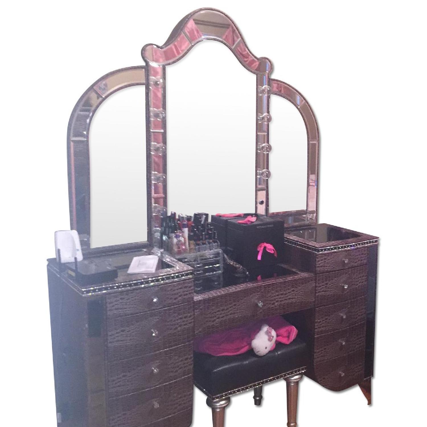 Michael Amini Furniture Designs Hollywood Swank Collection Mirrored Vanity Set - image-0