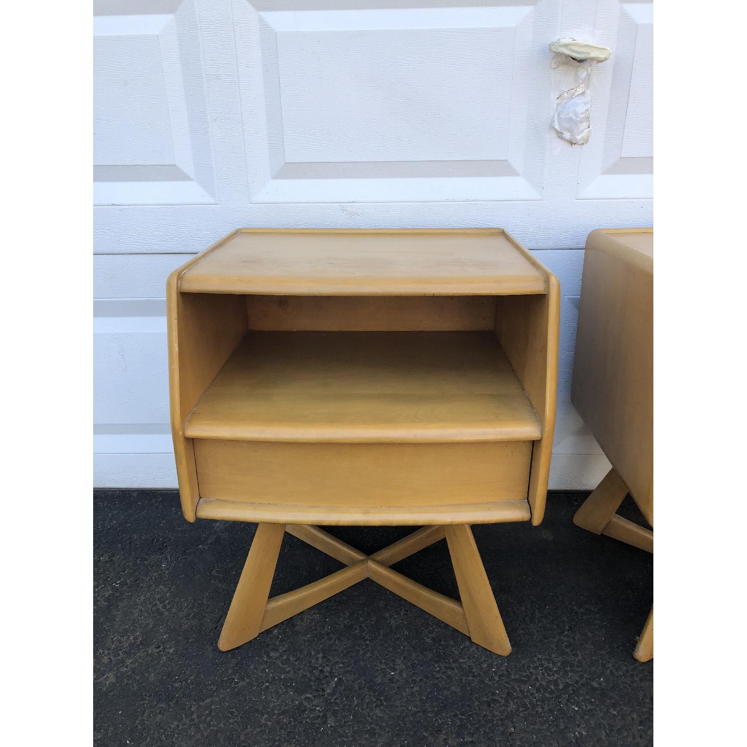 Heywood Wakefield Sculptura Mid Century Modern Nightstands AptDeco