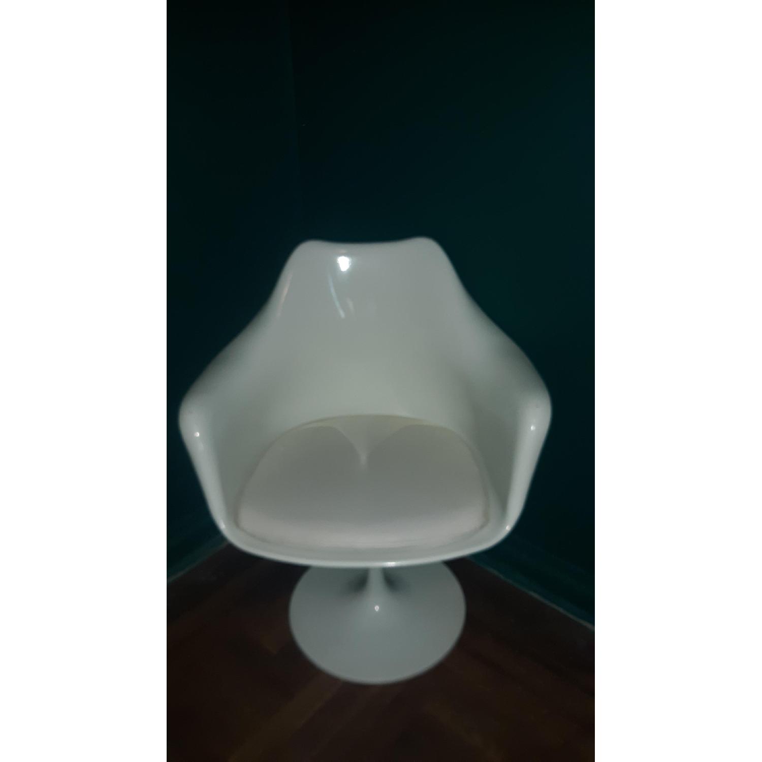 Saarinen Style Mid-Century Retro Tulip Chair Reproduction - image-2