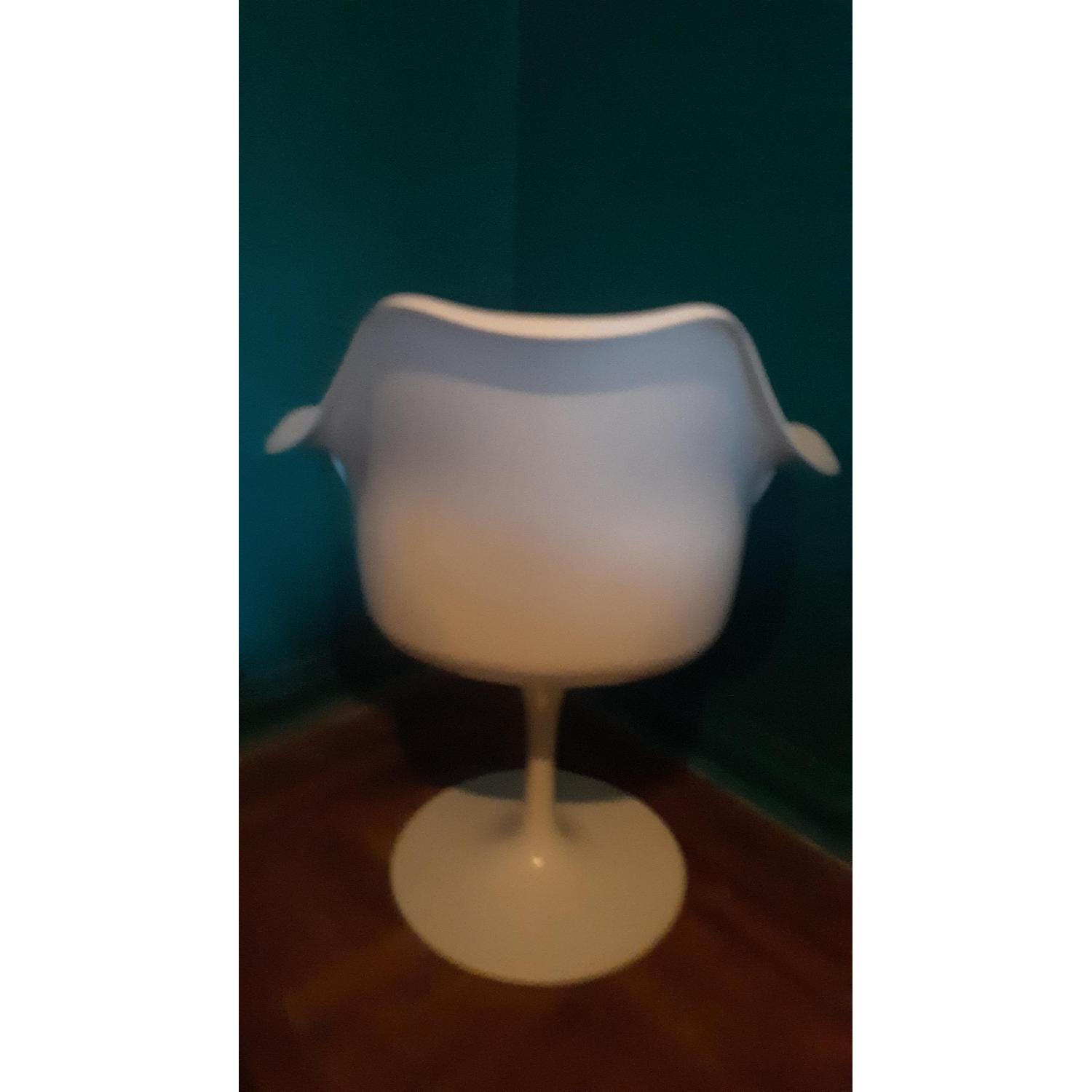 Saarinen Style Mid-Century Retro Tulip Chair Reproduction - image-3