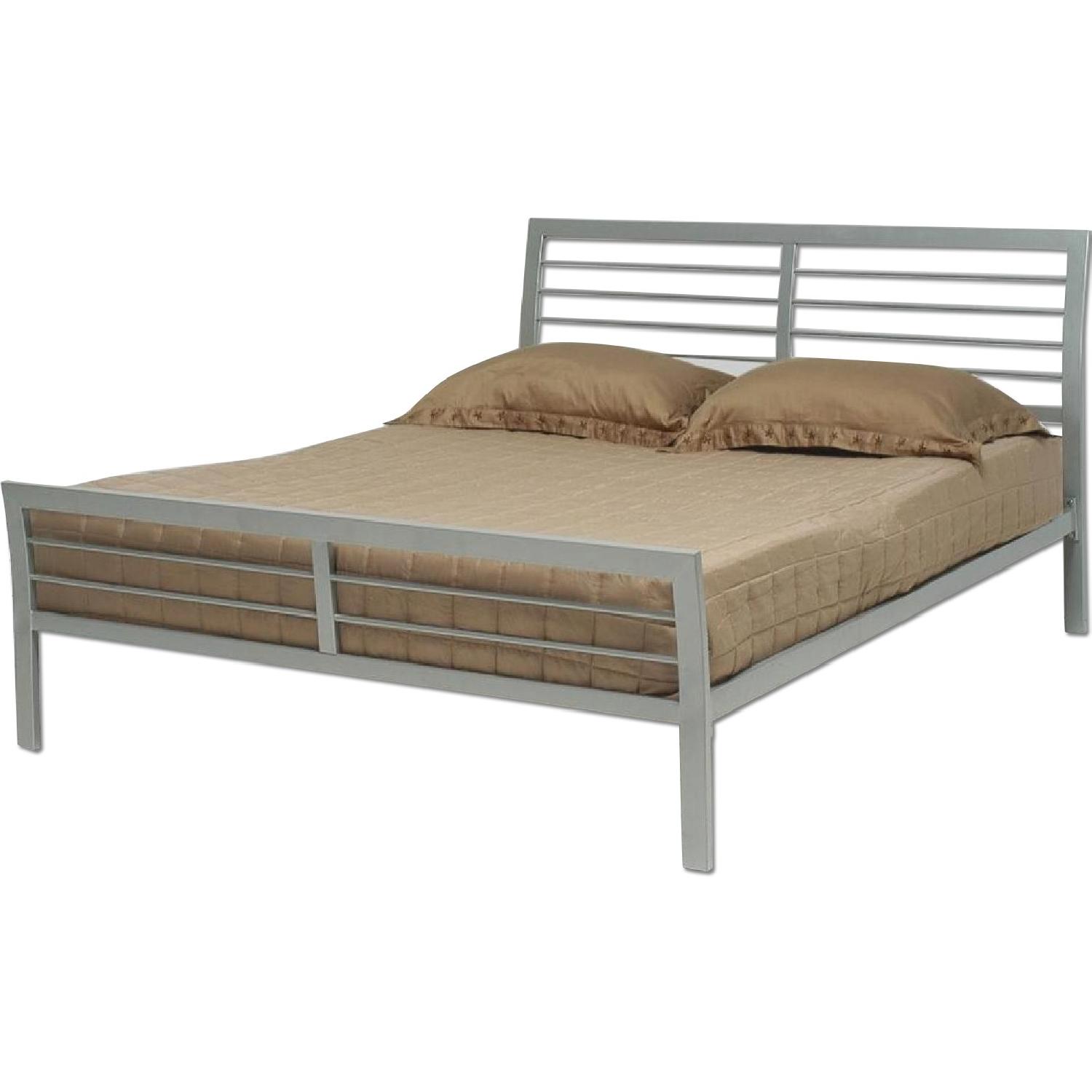 Modern Queen Size Metal Platform Bed in Silver Finish AptDeco